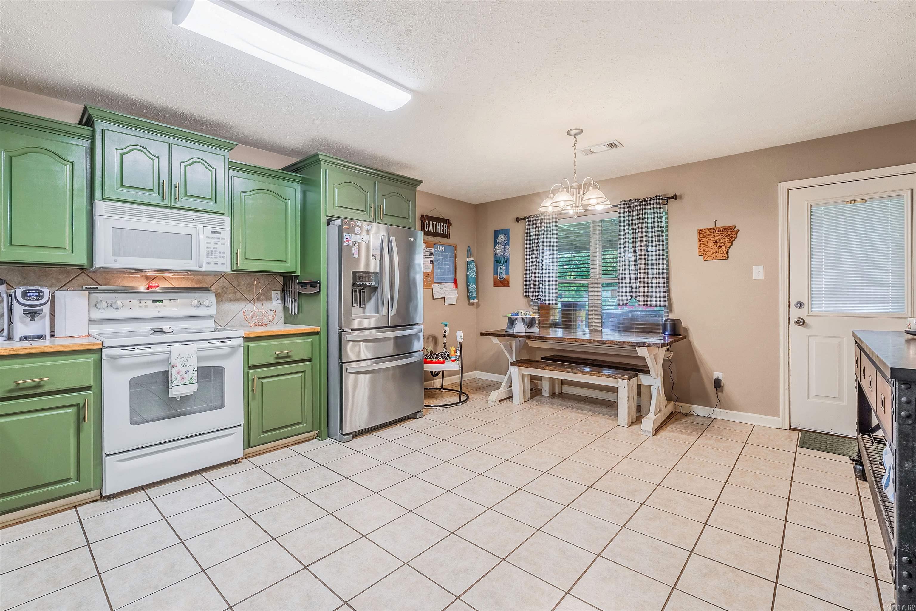 PEARL STONE ESTATES - Residential