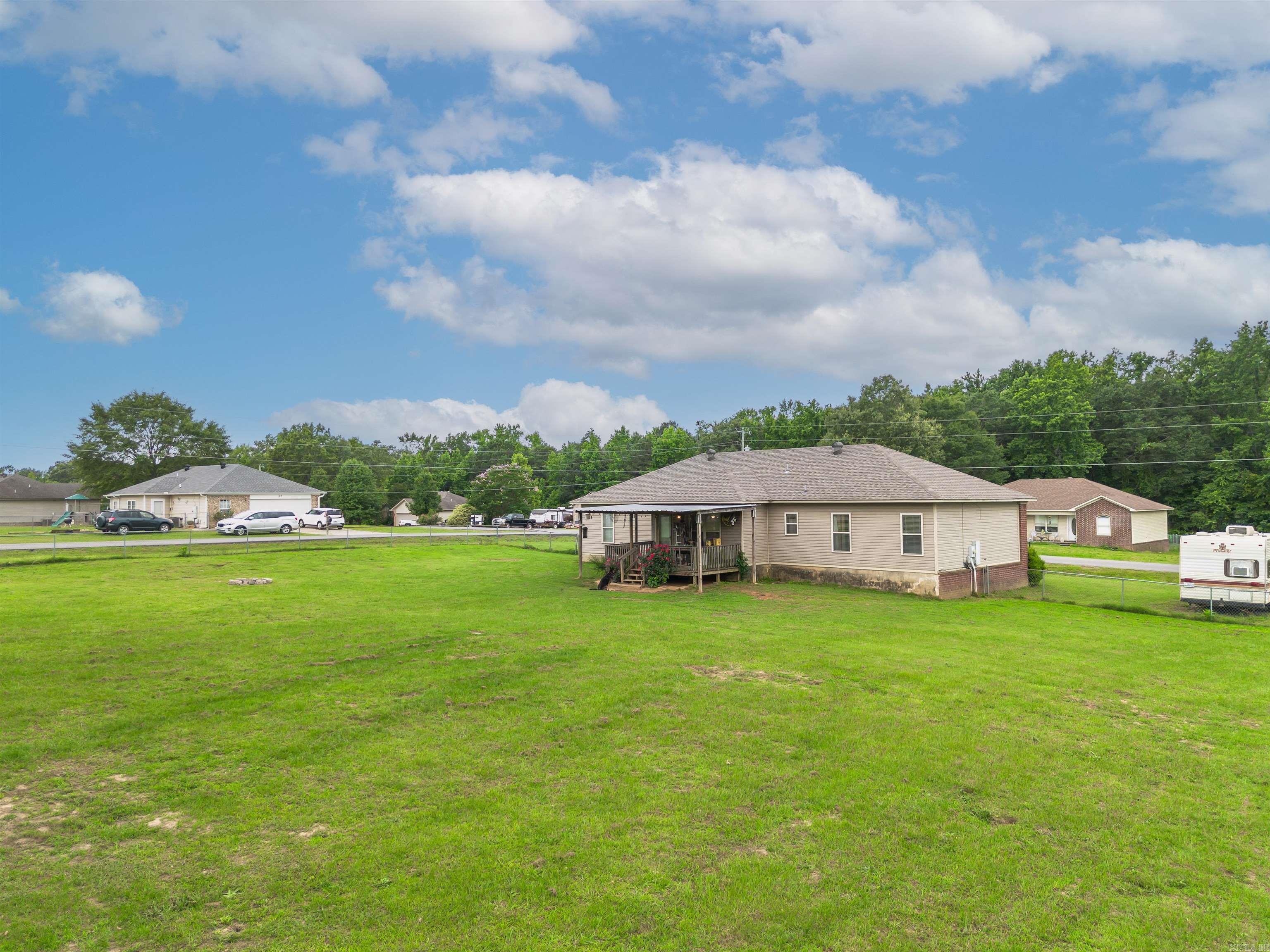 PEARL STONE ESTATES - Residential