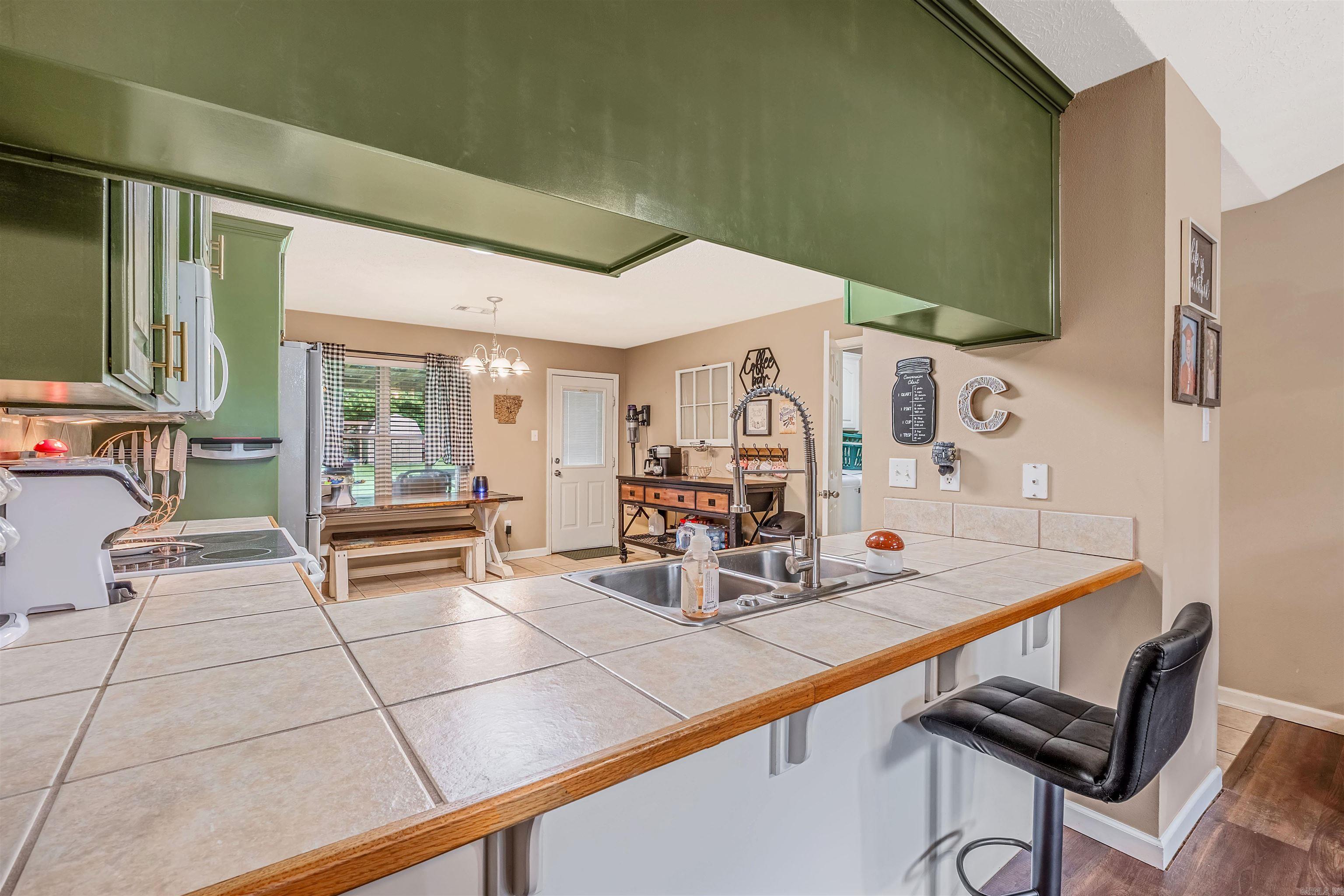 PEARL STONE ESTATES - Residential