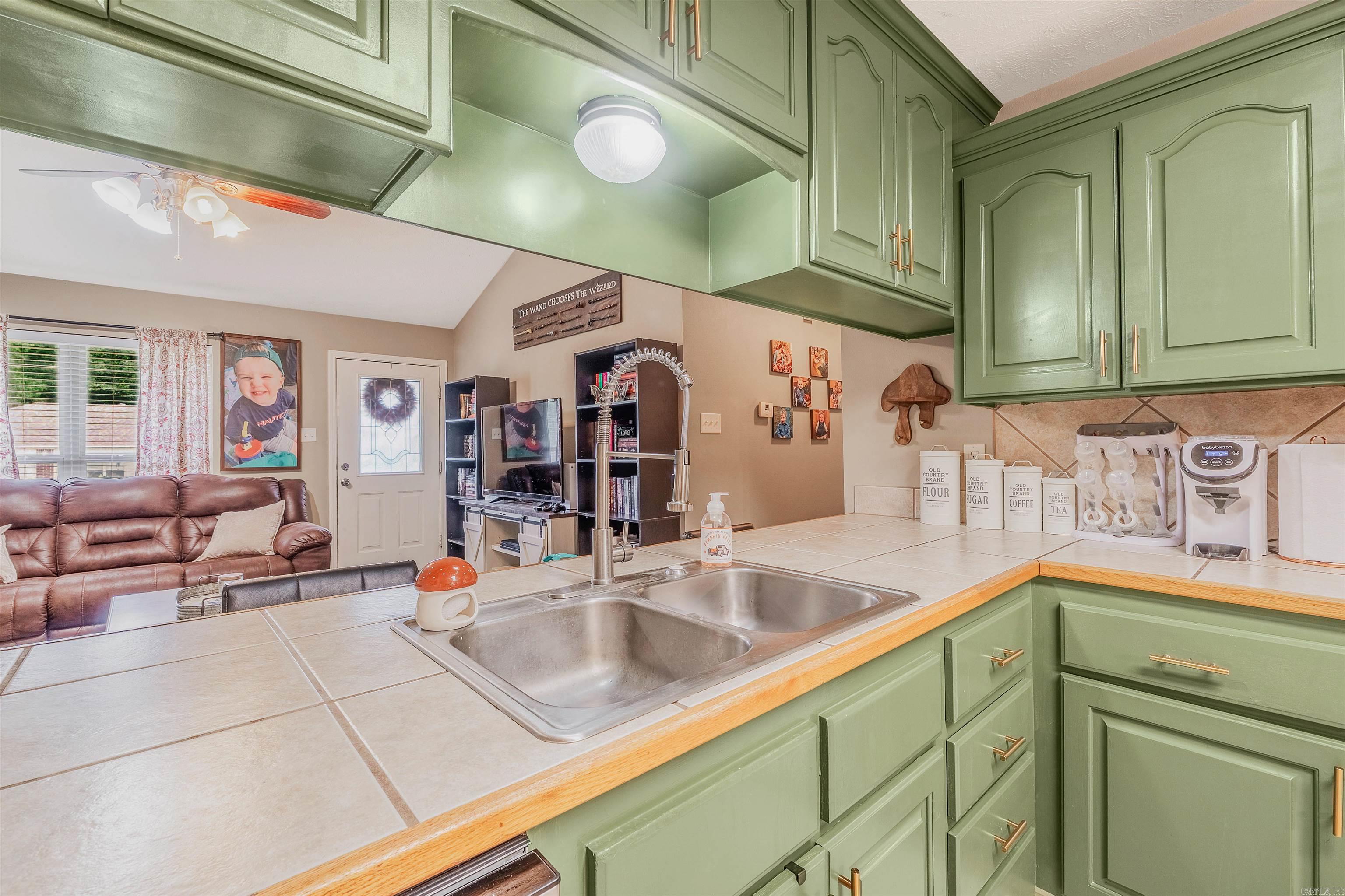 PEARL STONE ESTATES - Residential