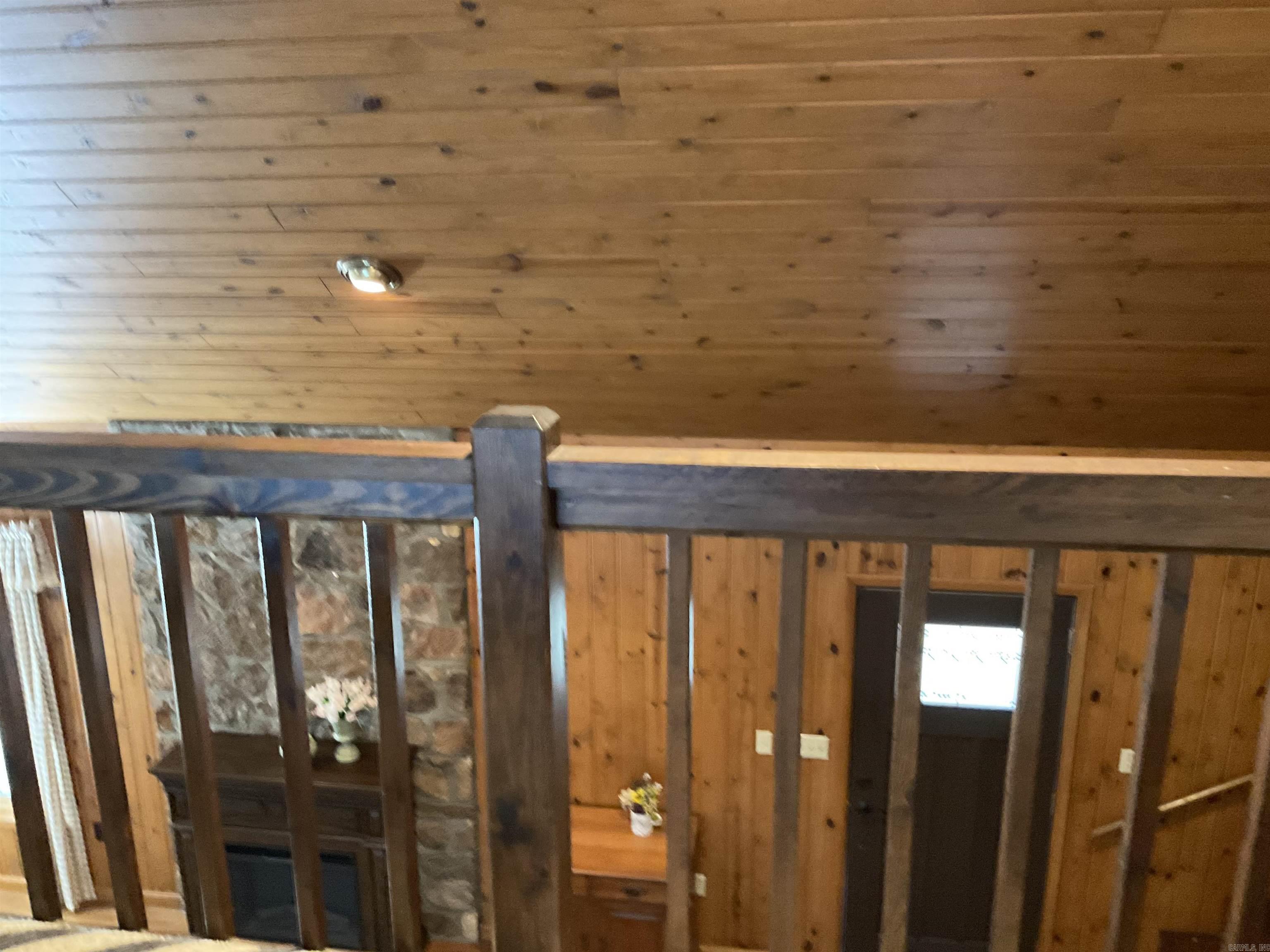 WOODLAND COVE - Residential