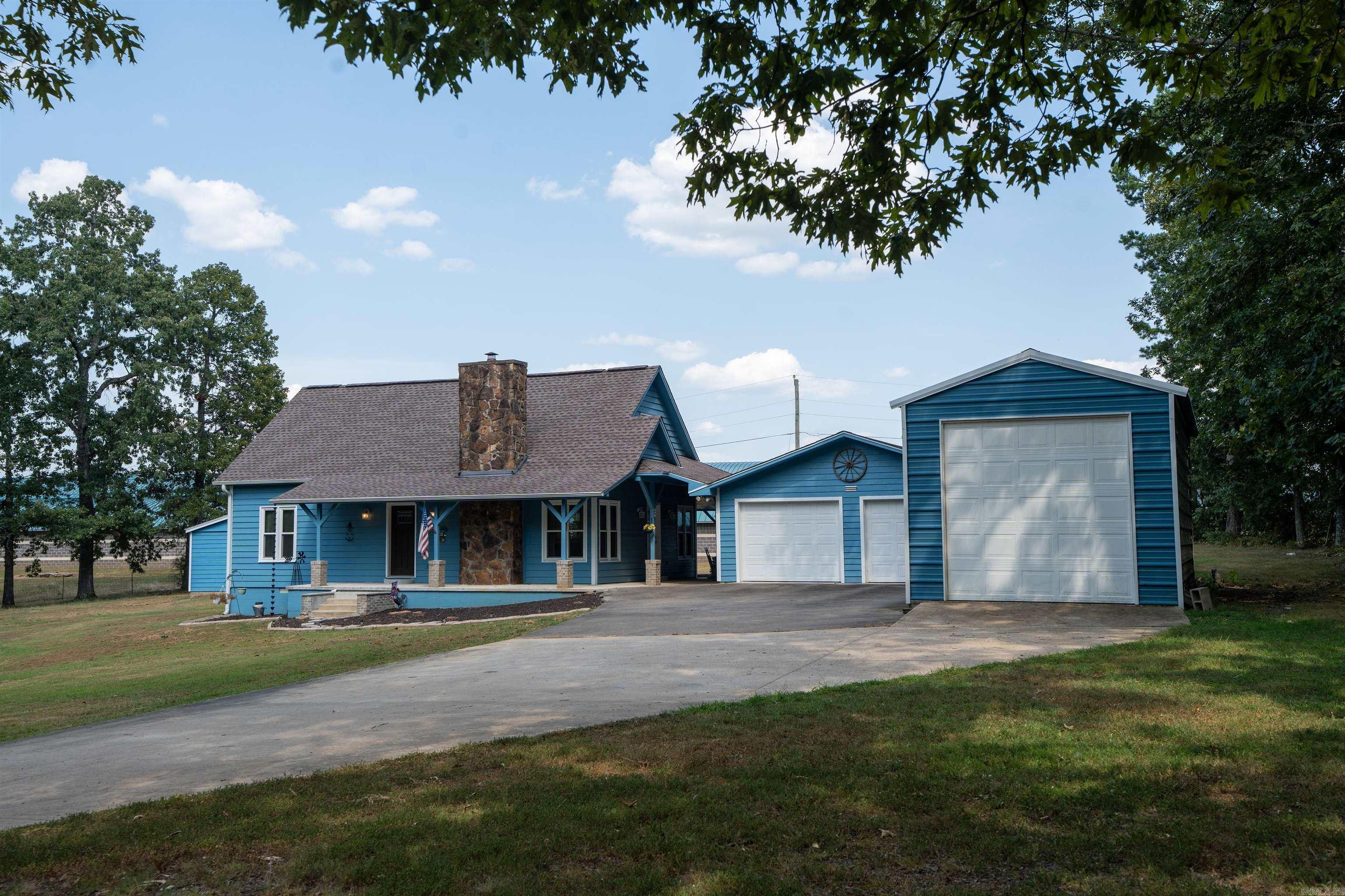 WOODLAND COVE - Residential