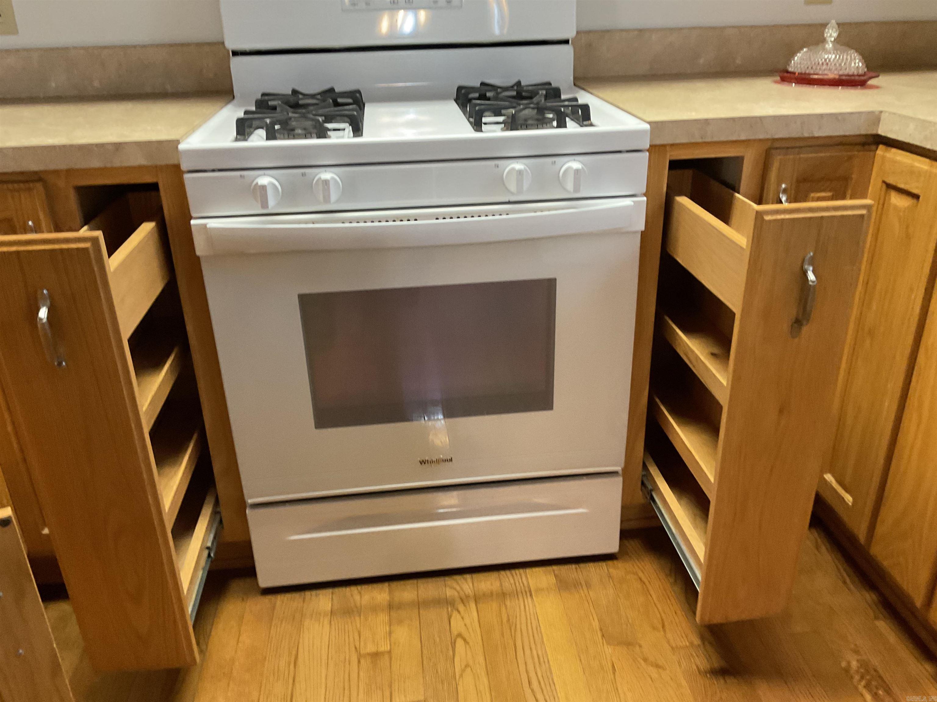 WOODLAND COVE - Residential