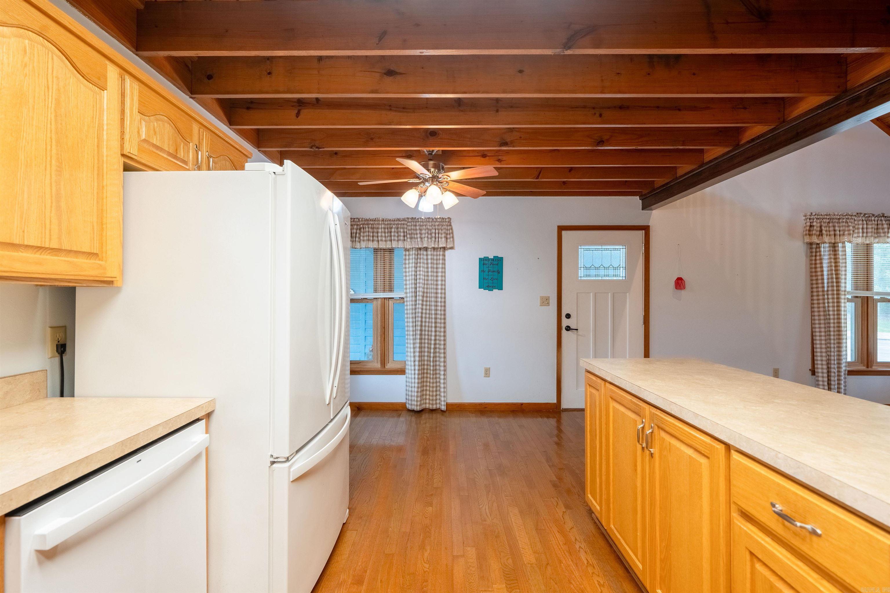 WOODLAND COVE - Residential