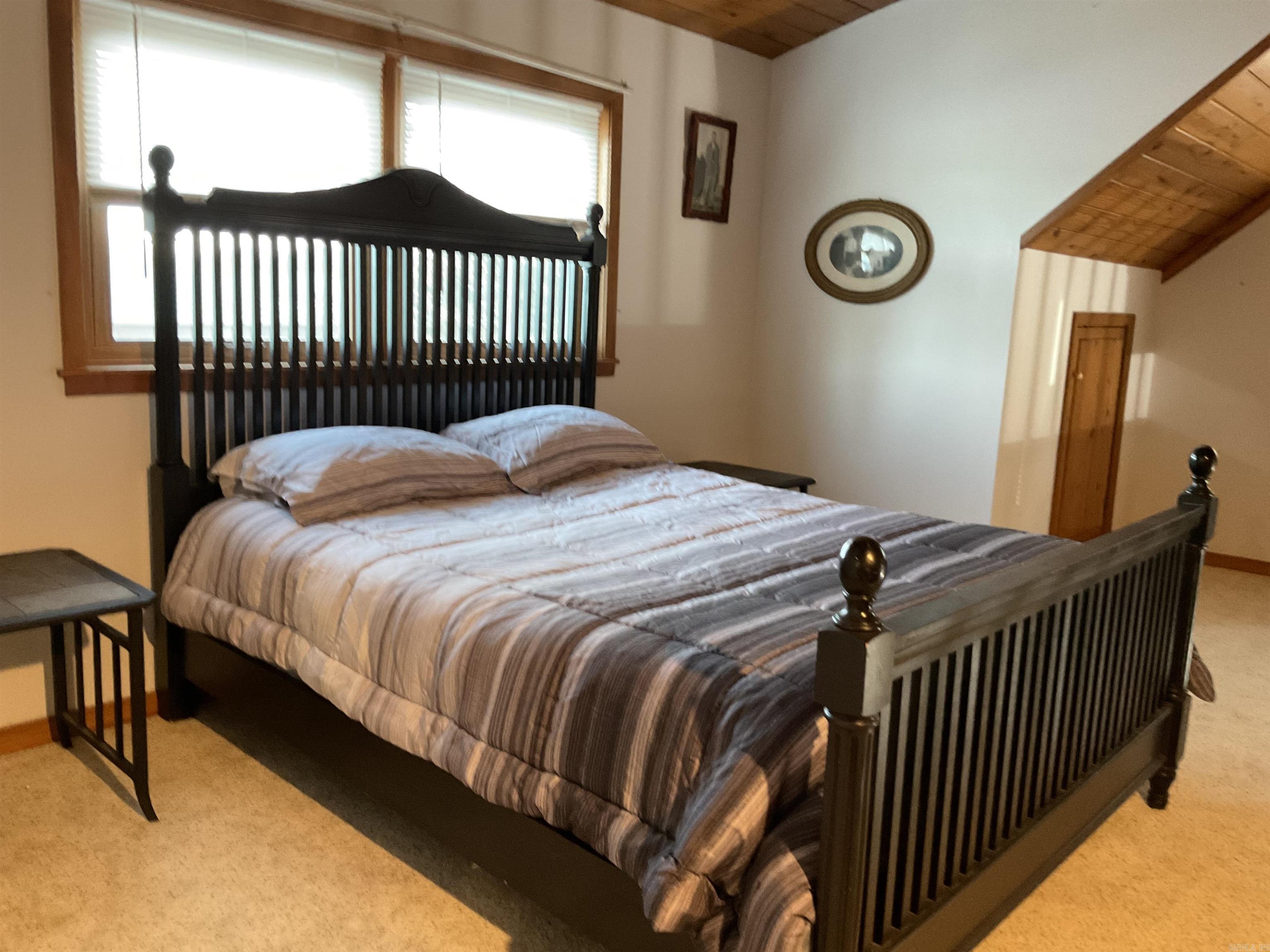 WOODLAND COVE - Residential