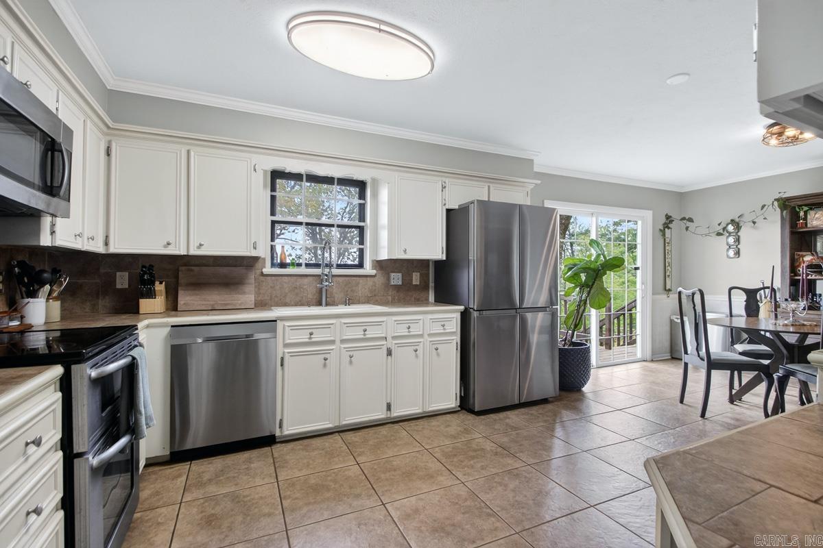 WALTON HEIGHTS - Residential