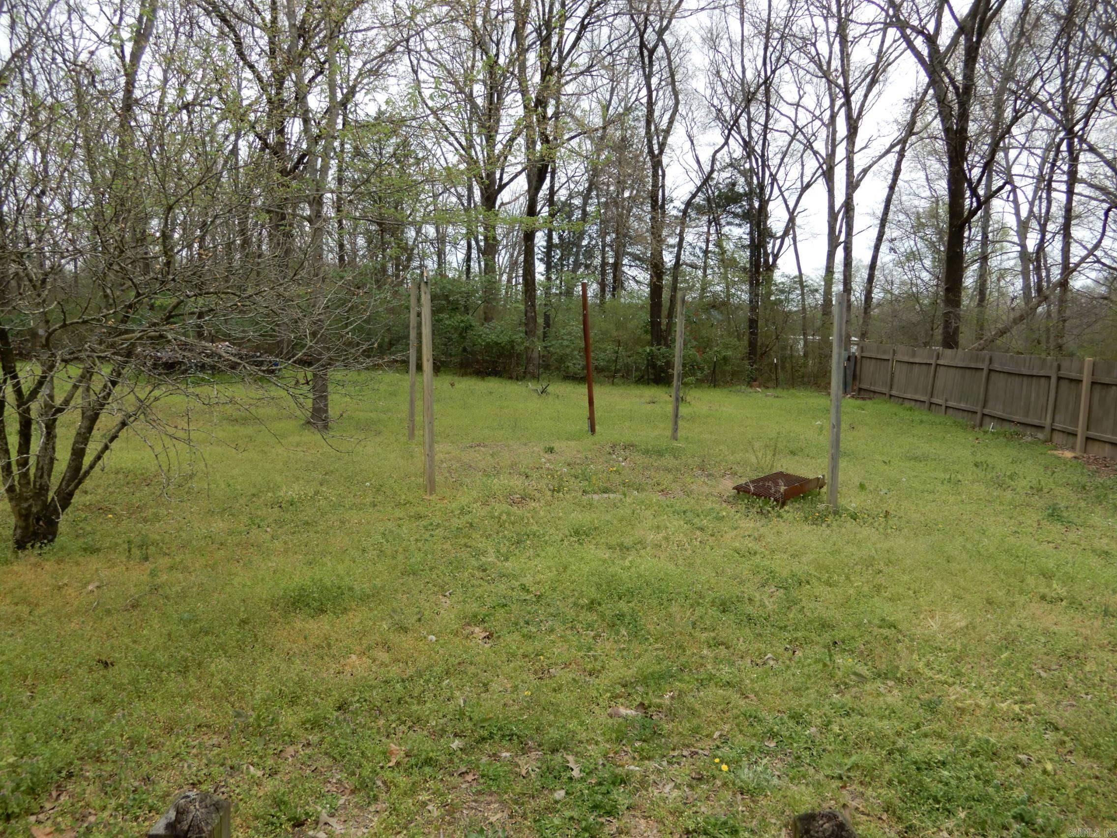 ROLLING HILLS - Residential