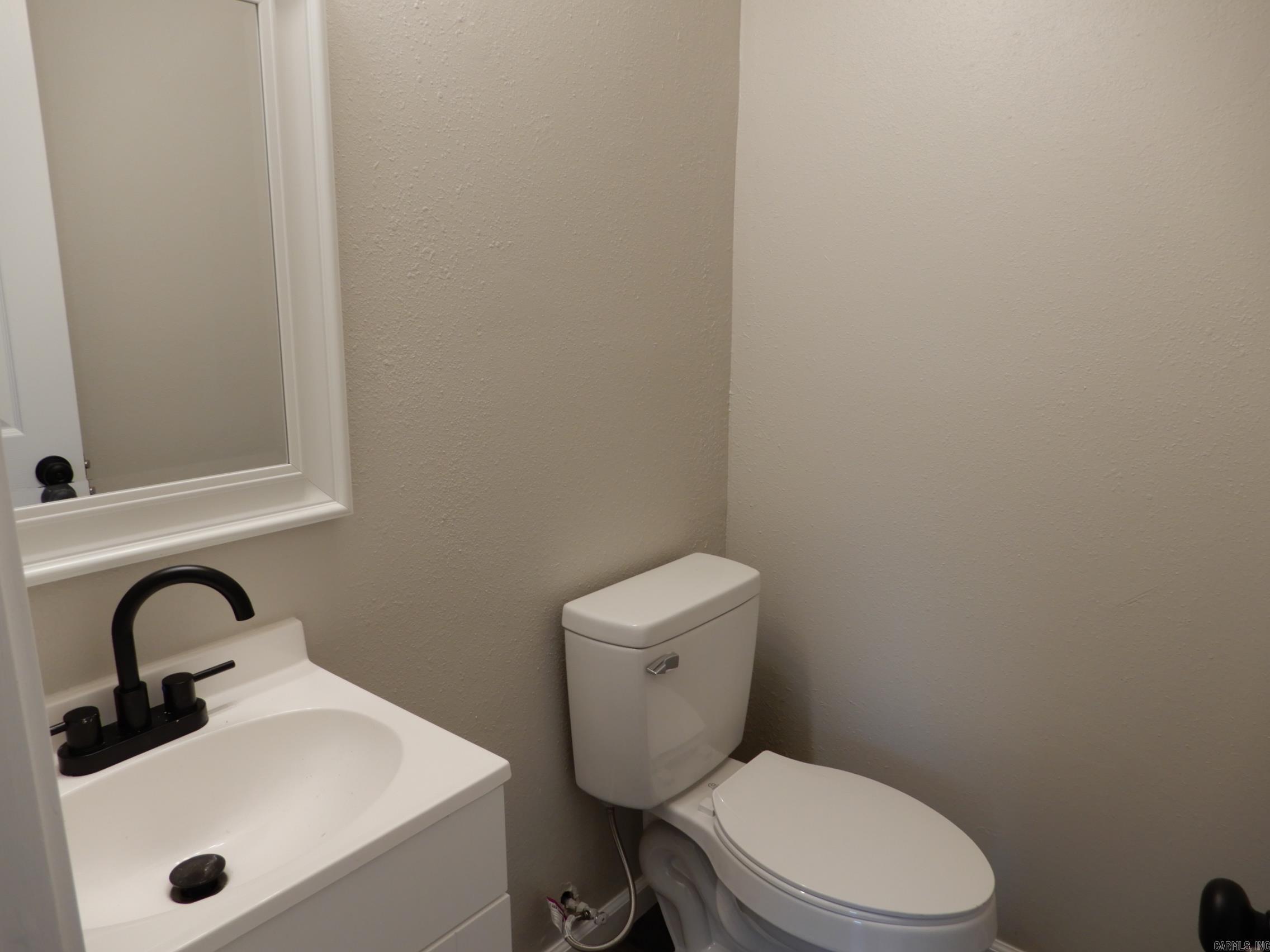 ROLLING HILLS - Residential