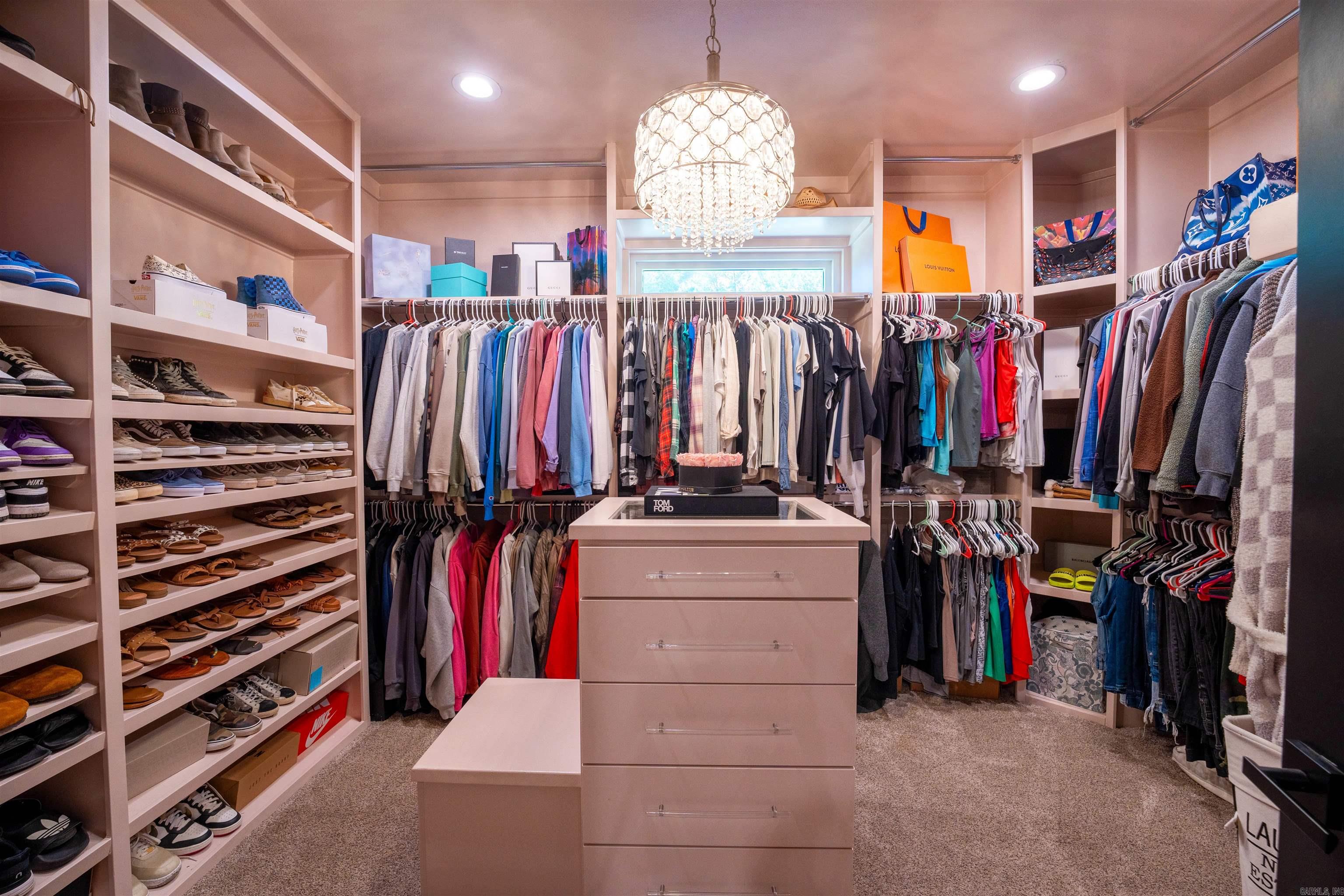 THE STABLES - Residential