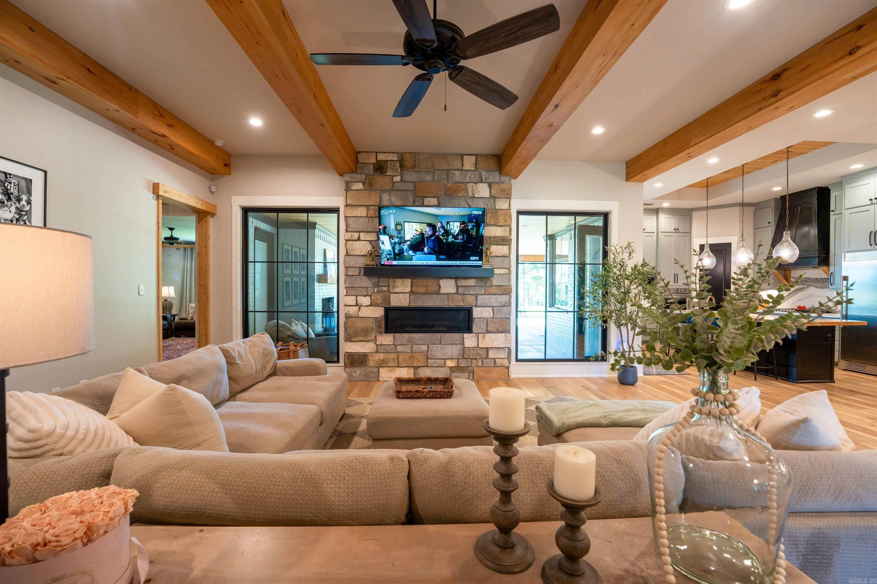 THE STABLES - Residential