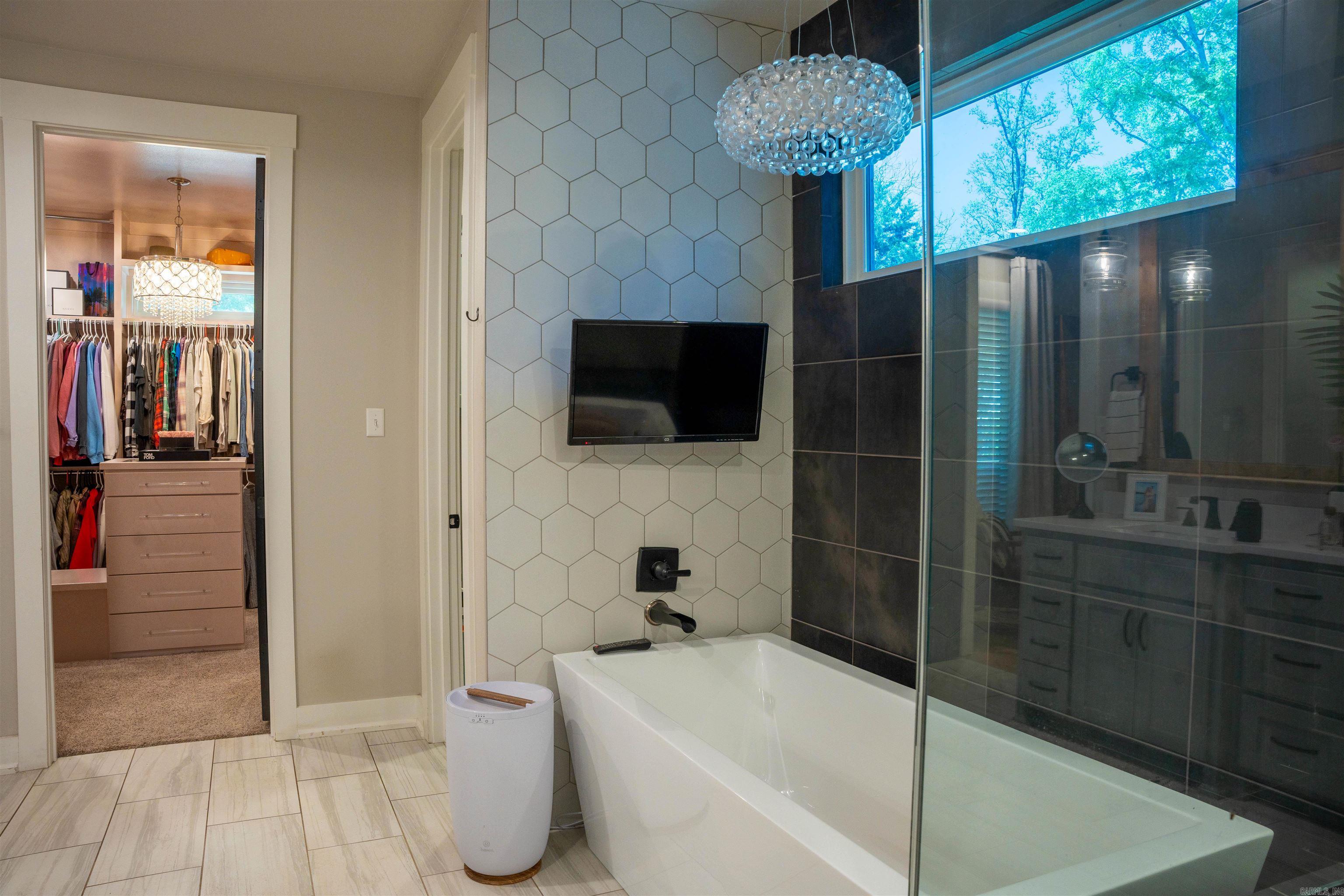 THE STABLES - Residential