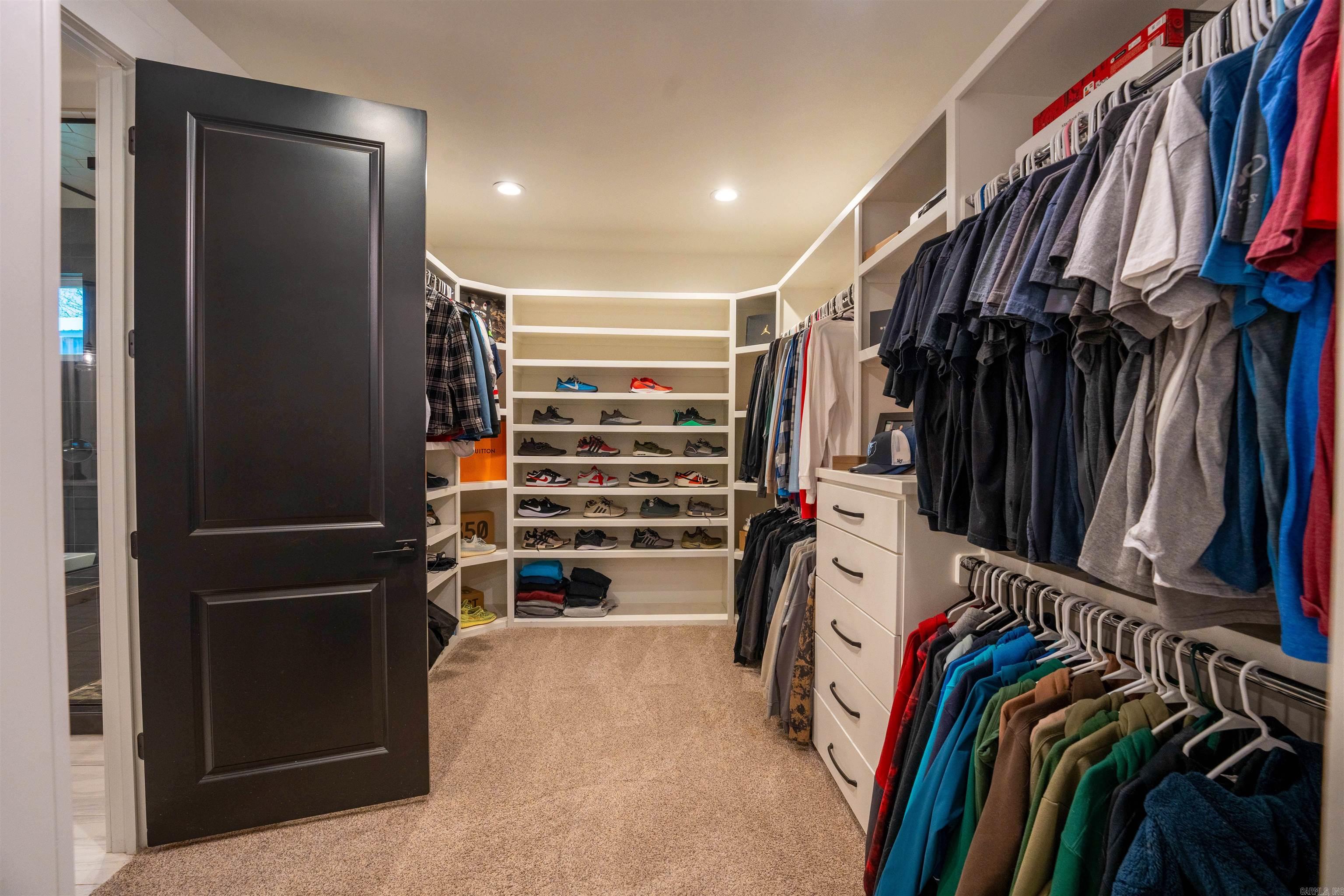 THE STABLES - Residential