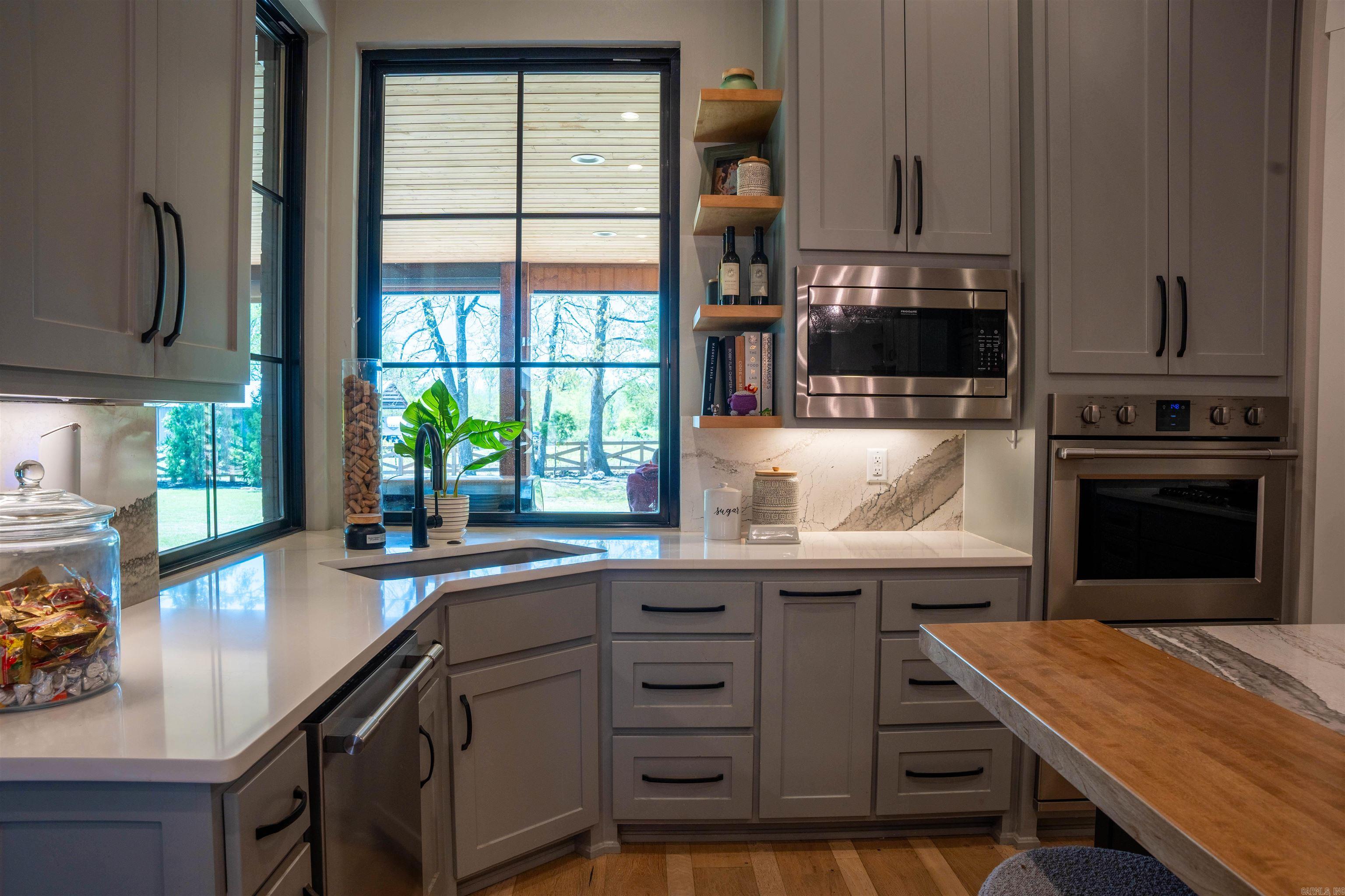 THE STABLES - Residential