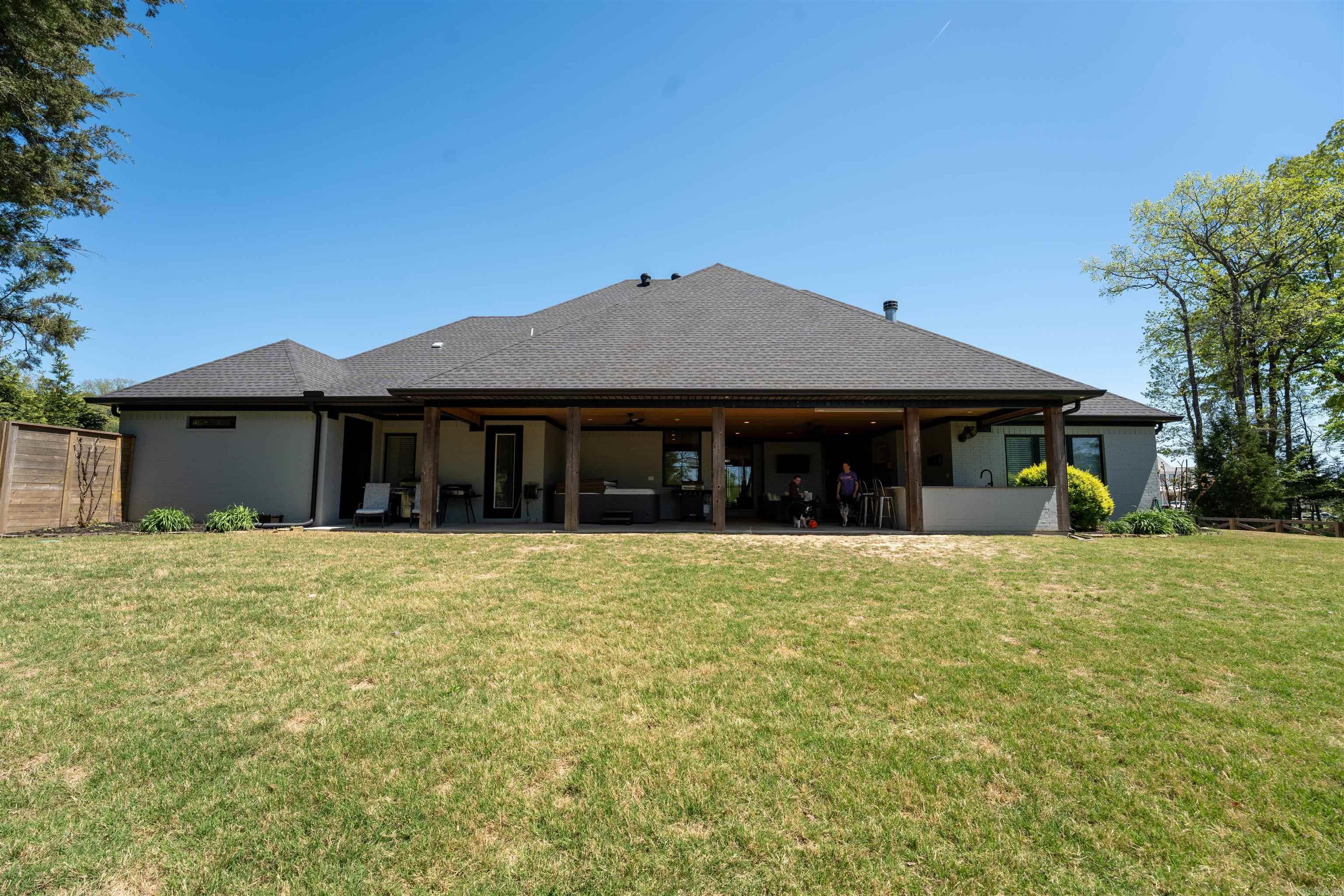 THE STABLES - Residential