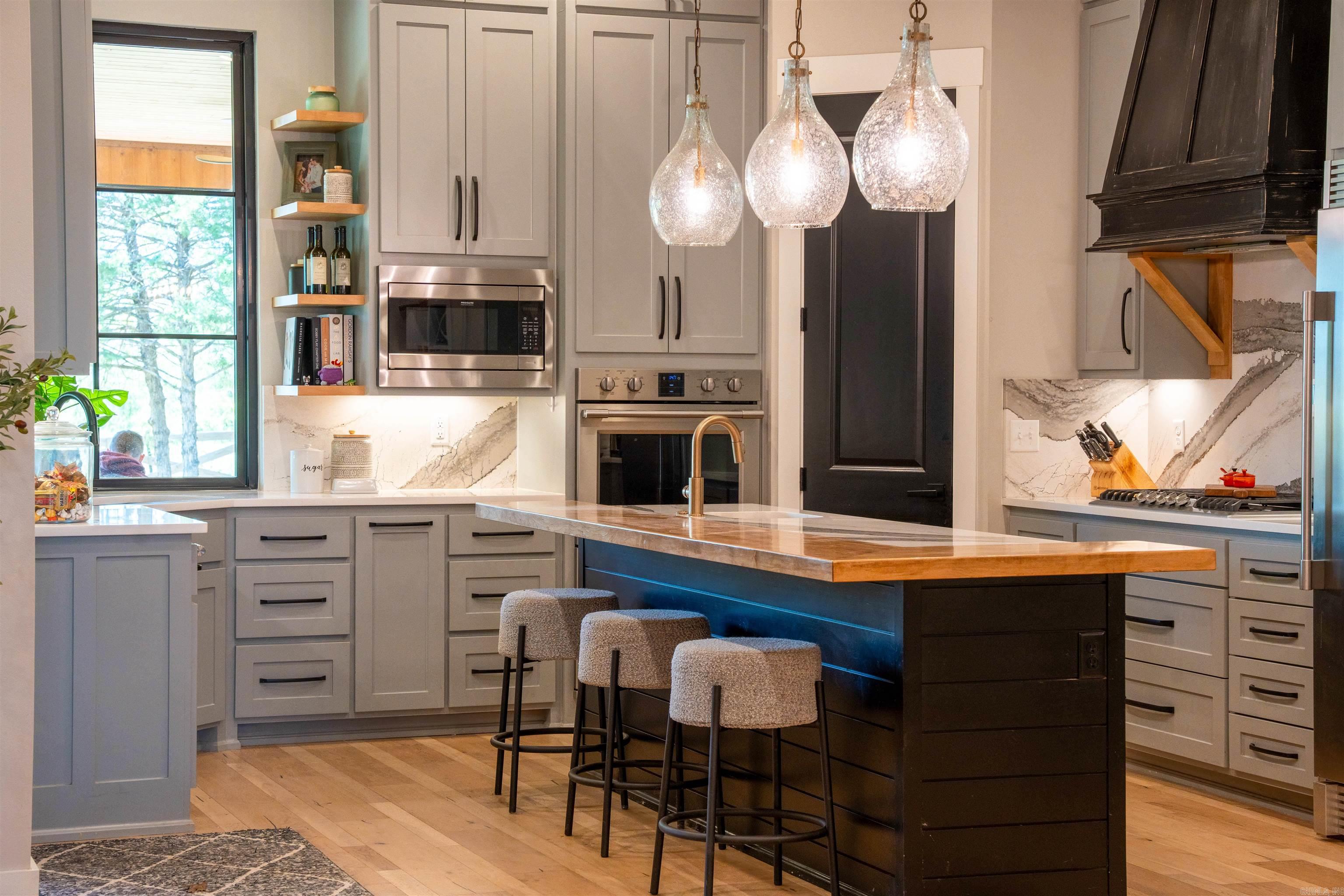 THE STABLES - Residential