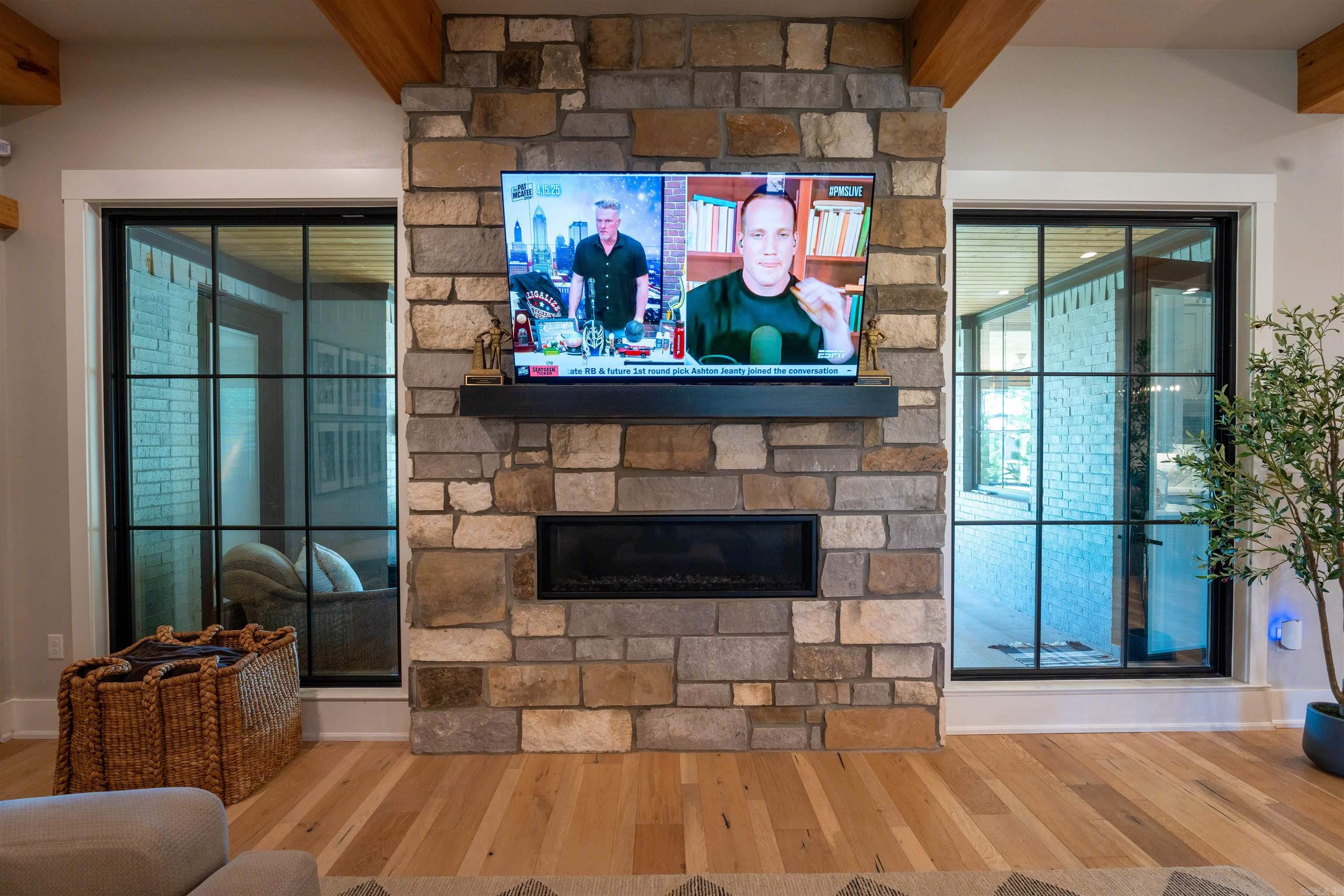 THE STABLES - Residential