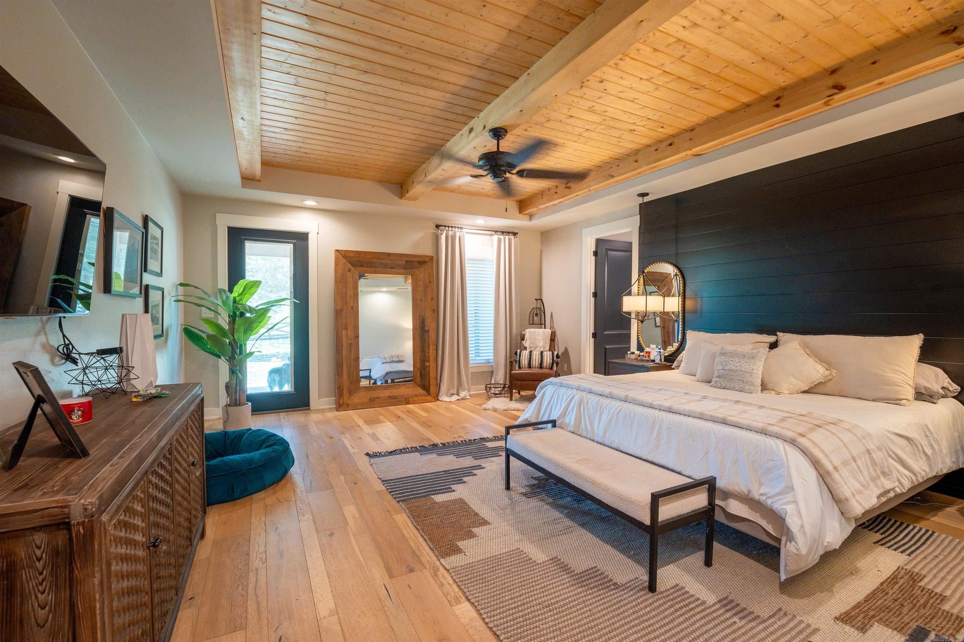 THE STABLES - Residential