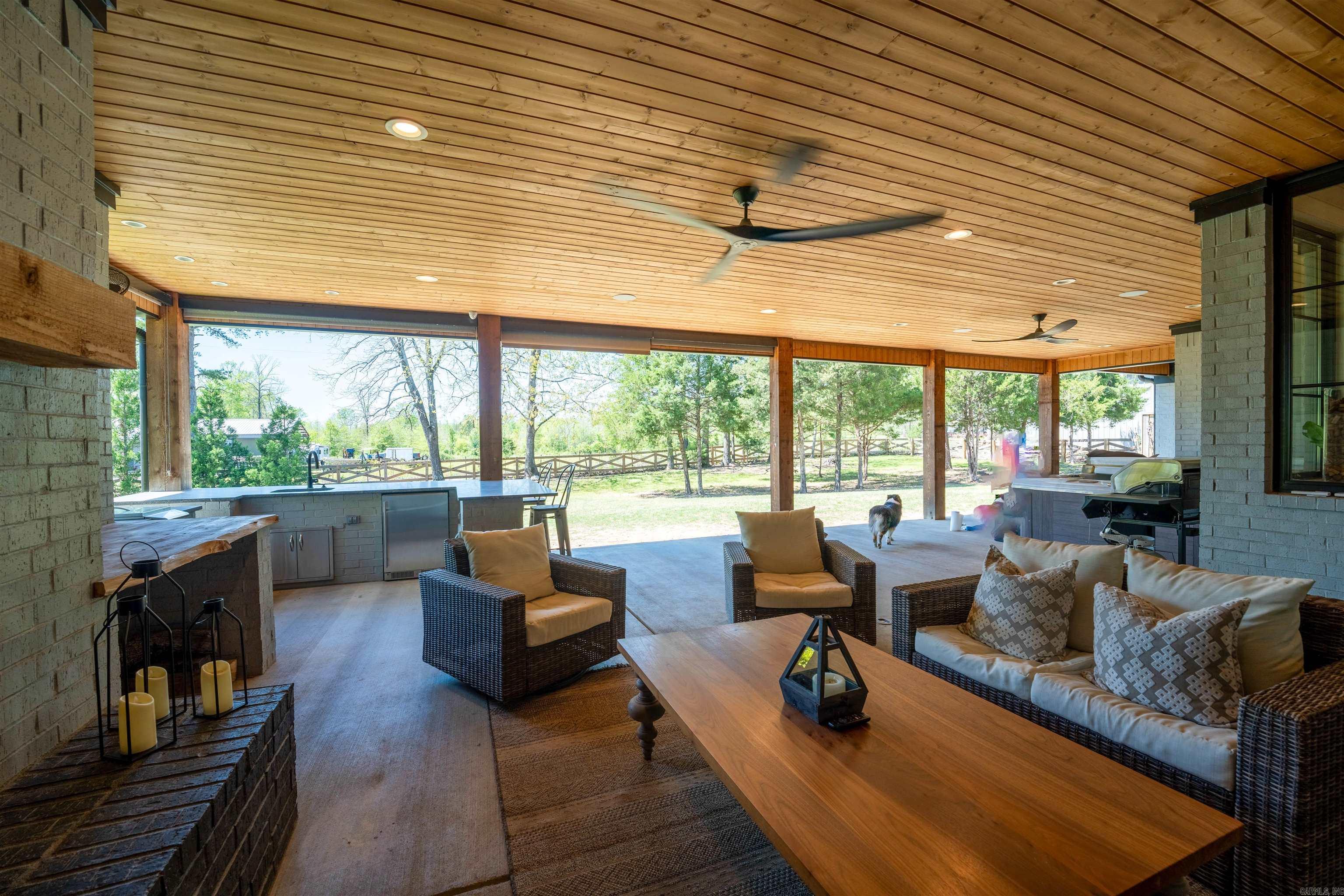 THE STABLES - Residential