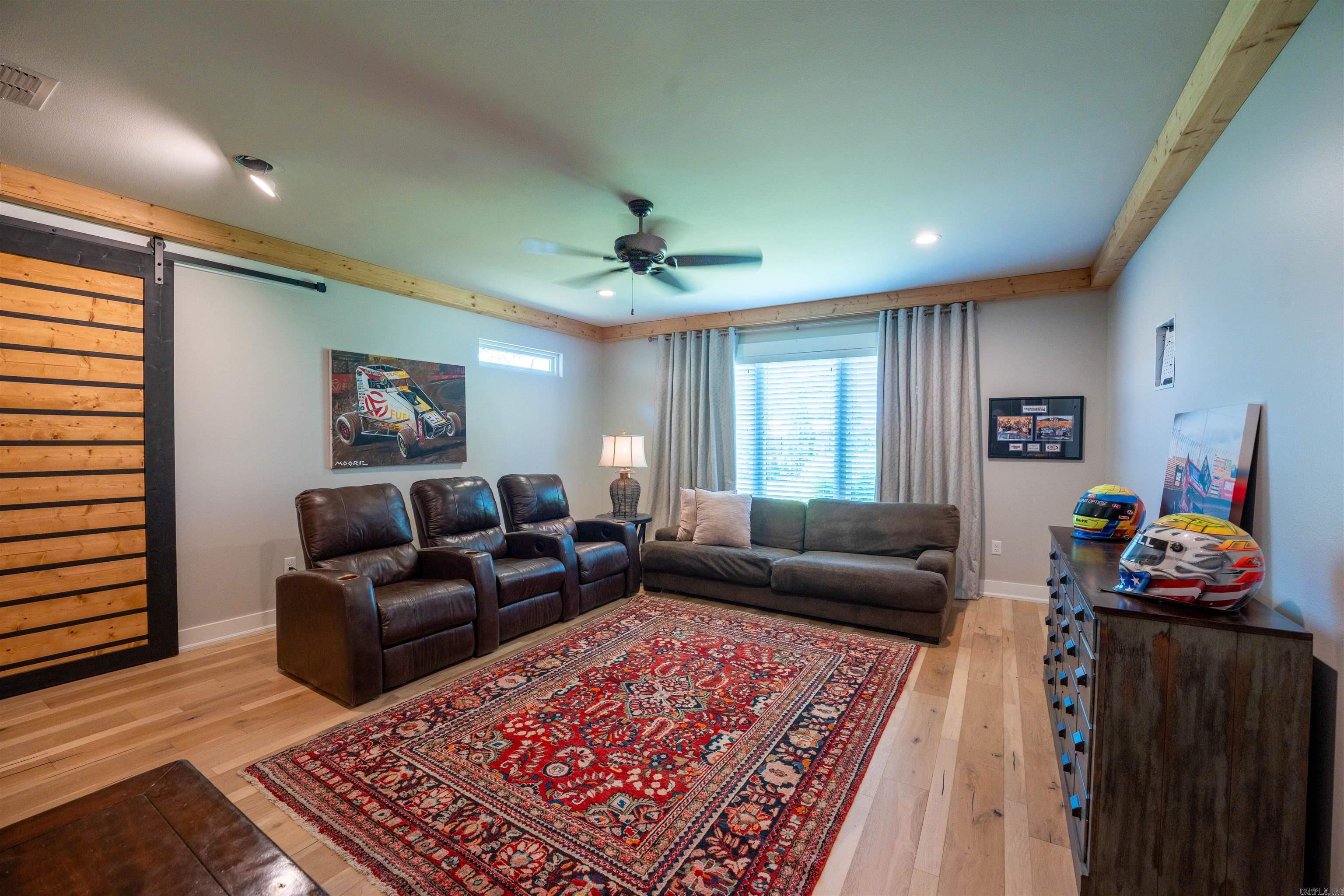 THE STABLES - Residential