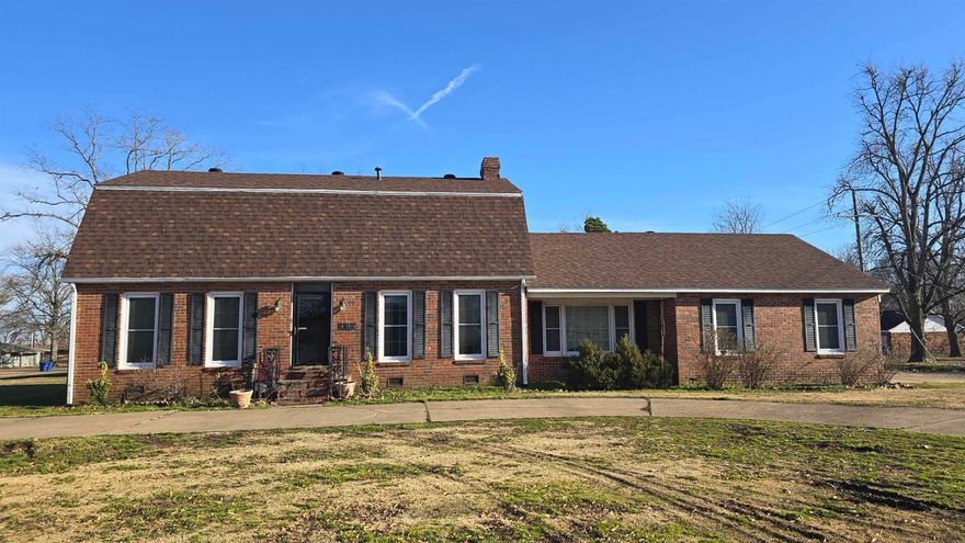 At appx 3,227 sq feet this large home in Marked Tree, Arkansas is large enough to comfortably house many people! On the 1st floor you will find 3 or 4 bedrooms, an eat in kitchen, laundry room, 1.5 bathrooms and an attached garage. On the 2nd level, there are 2 large bedrooms and 2 bathrooms along with a nice attic access. This home has so many features that you must see in person. With some updating and love, this could be your perfect forever home! A circle driveway makes access easy to this home. Conveniently located in the heart of Poinsett County and only a short driving distance to Jonesboro or Memphis, TN, makes this home an easy choice for anyone seeking affordable living close to work. Call today to see this in person!