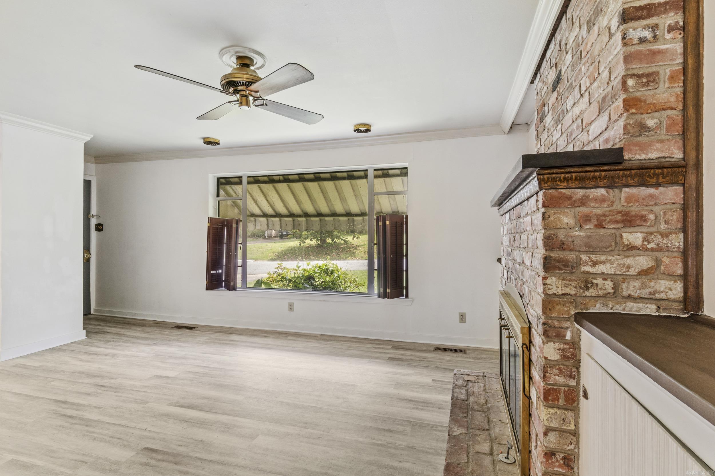 KINGWOOD PLACE - Residential