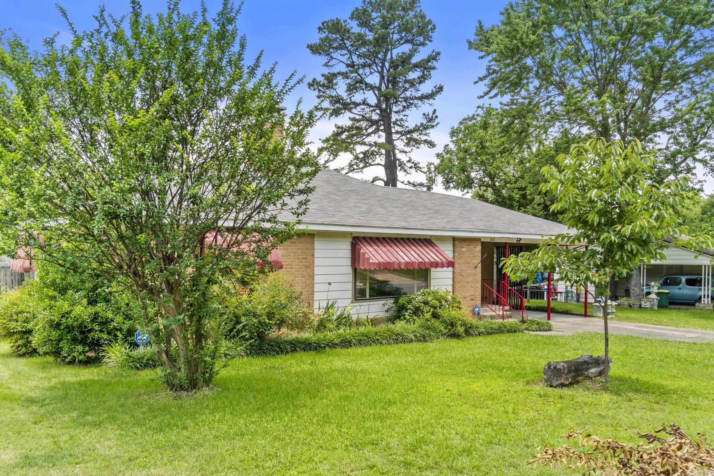 KINGWOOD PLACE - Residential