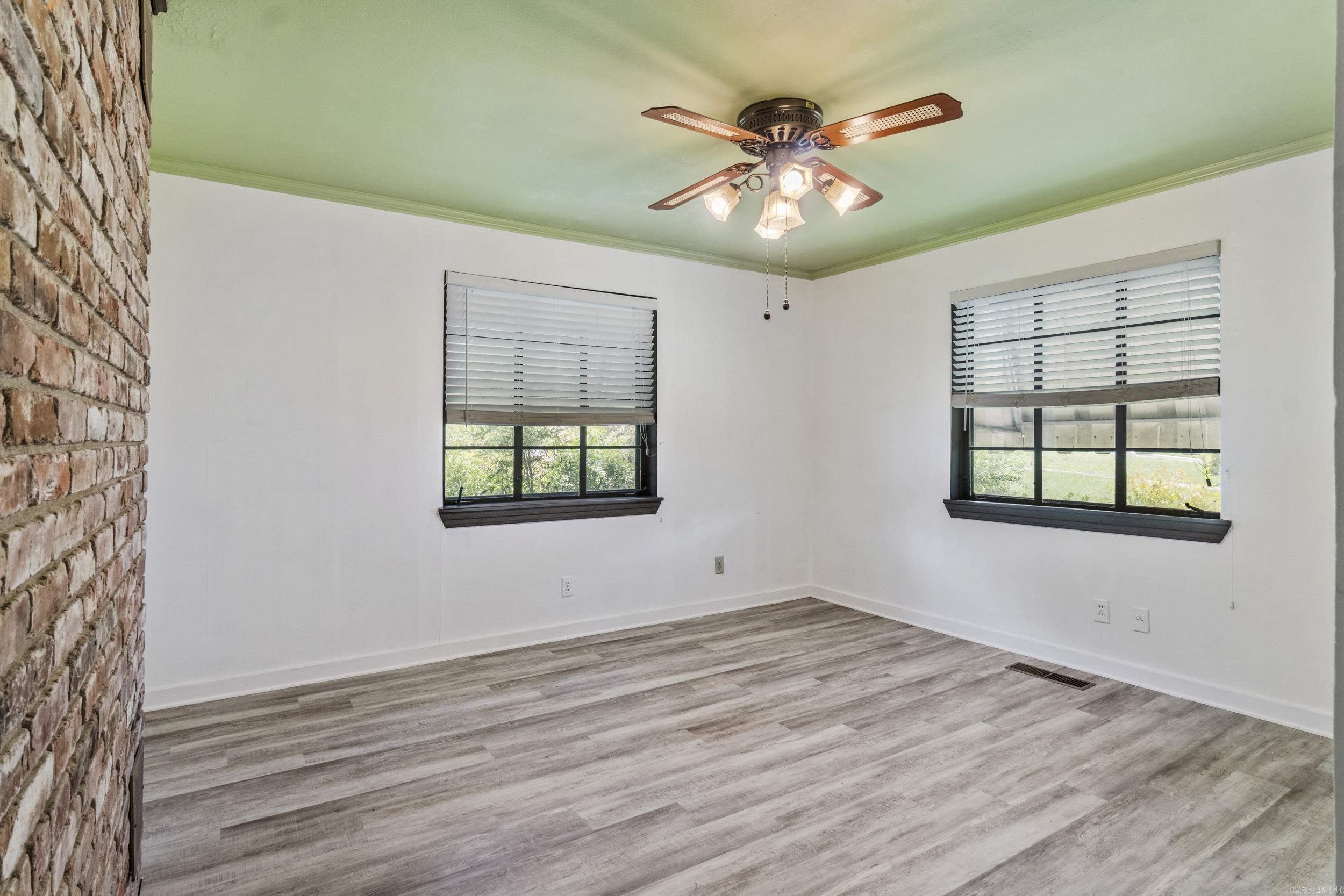 KINGWOOD PLACE - Residential