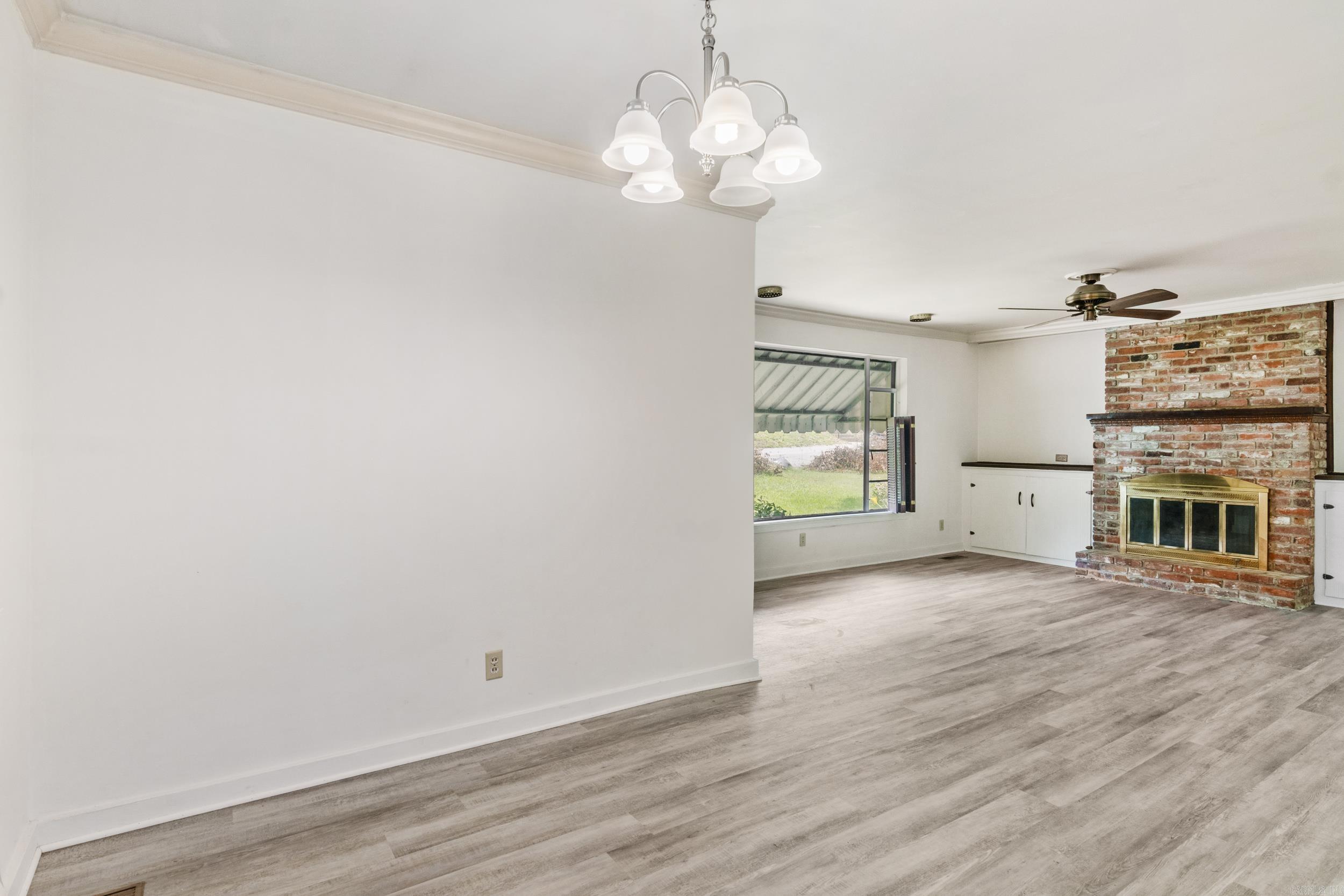 KINGWOOD PLACE - Residential