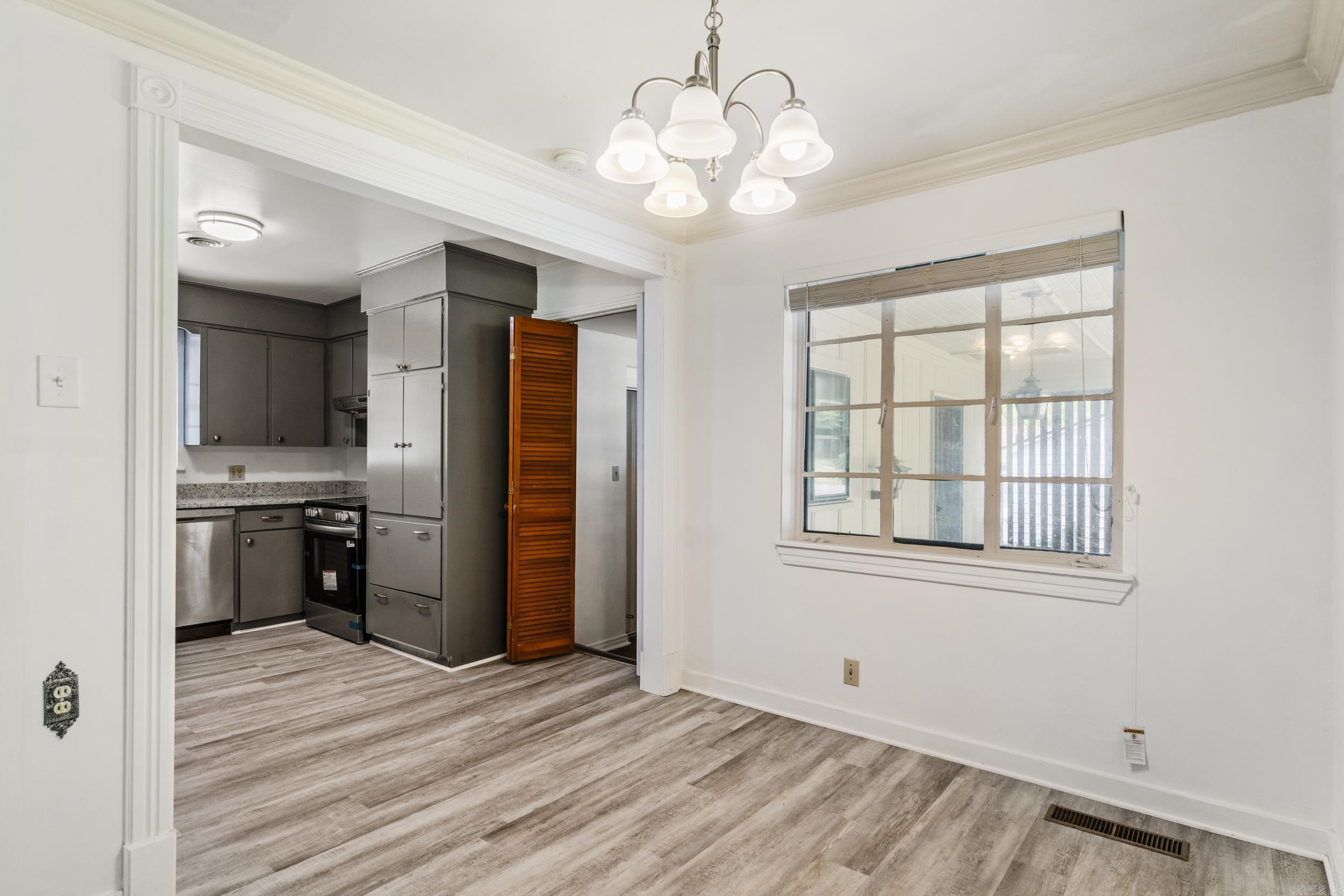 KINGWOOD PLACE - Residential