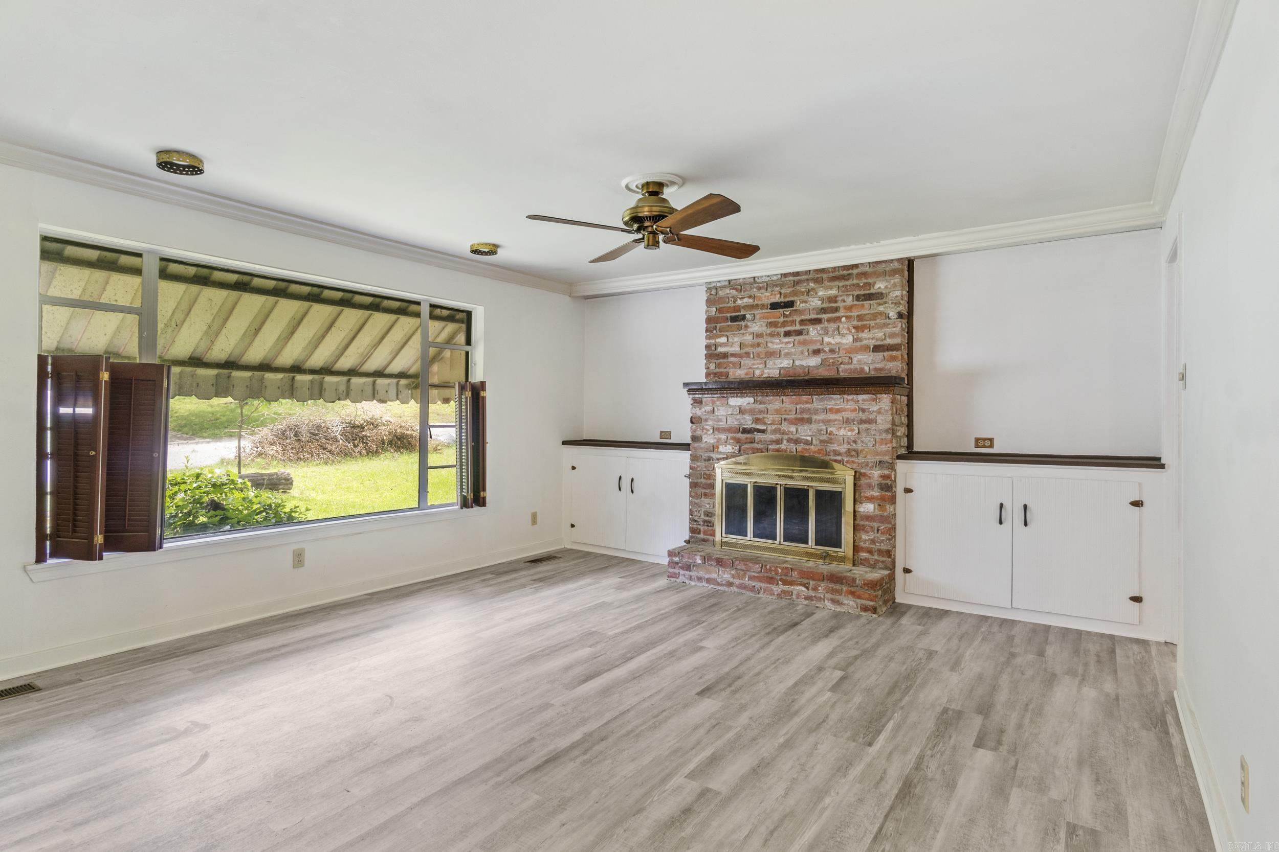 KINGWOOD PLACE - Residential