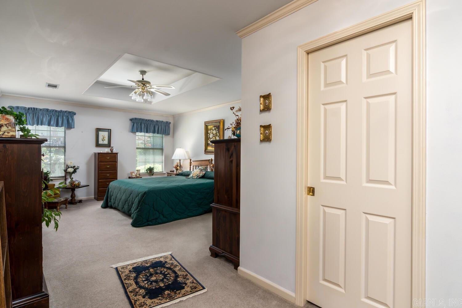 WESTBURY - Residential