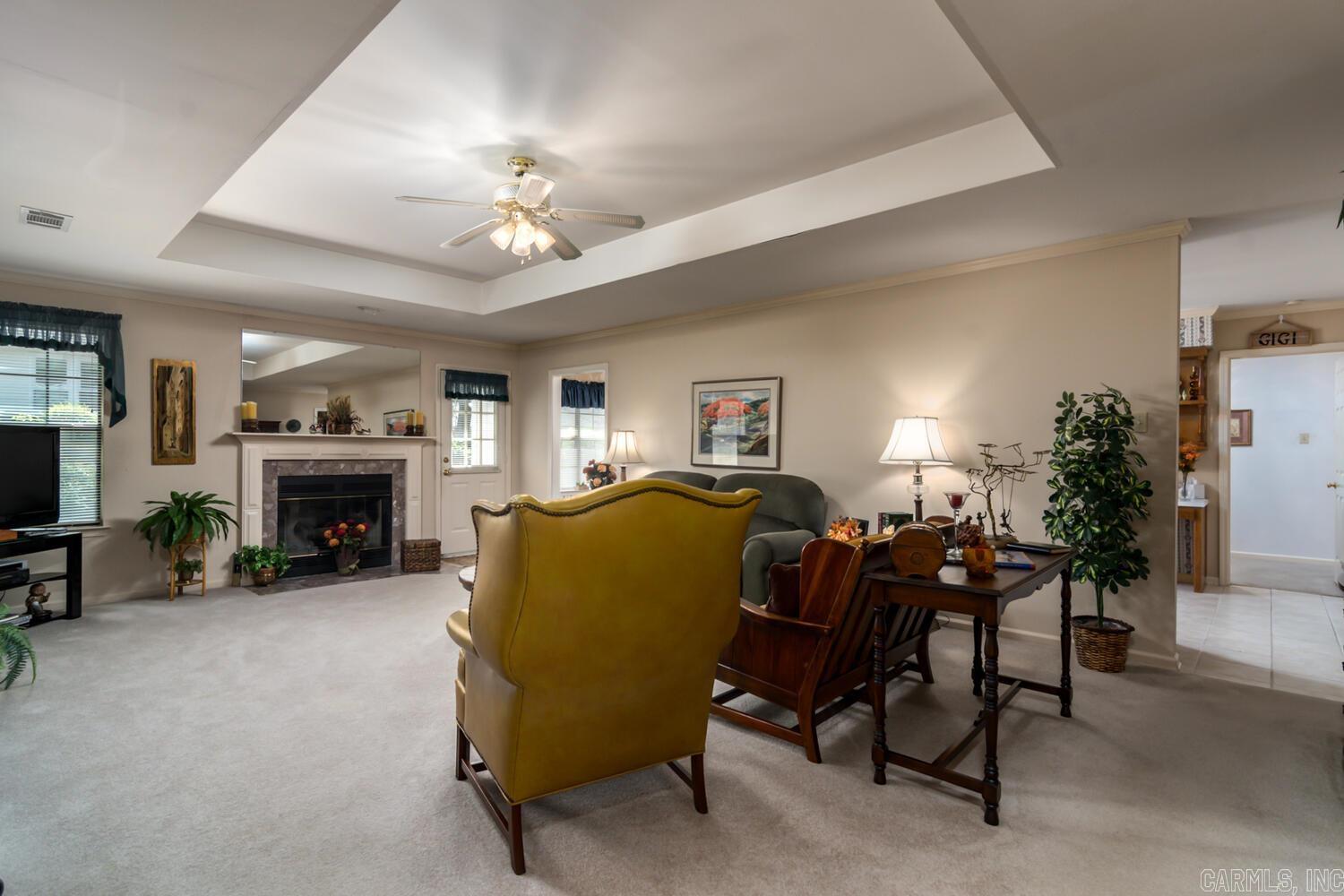 WESTBURY - Residential