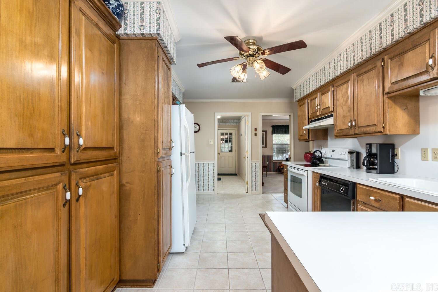 WESTBURY - Residential