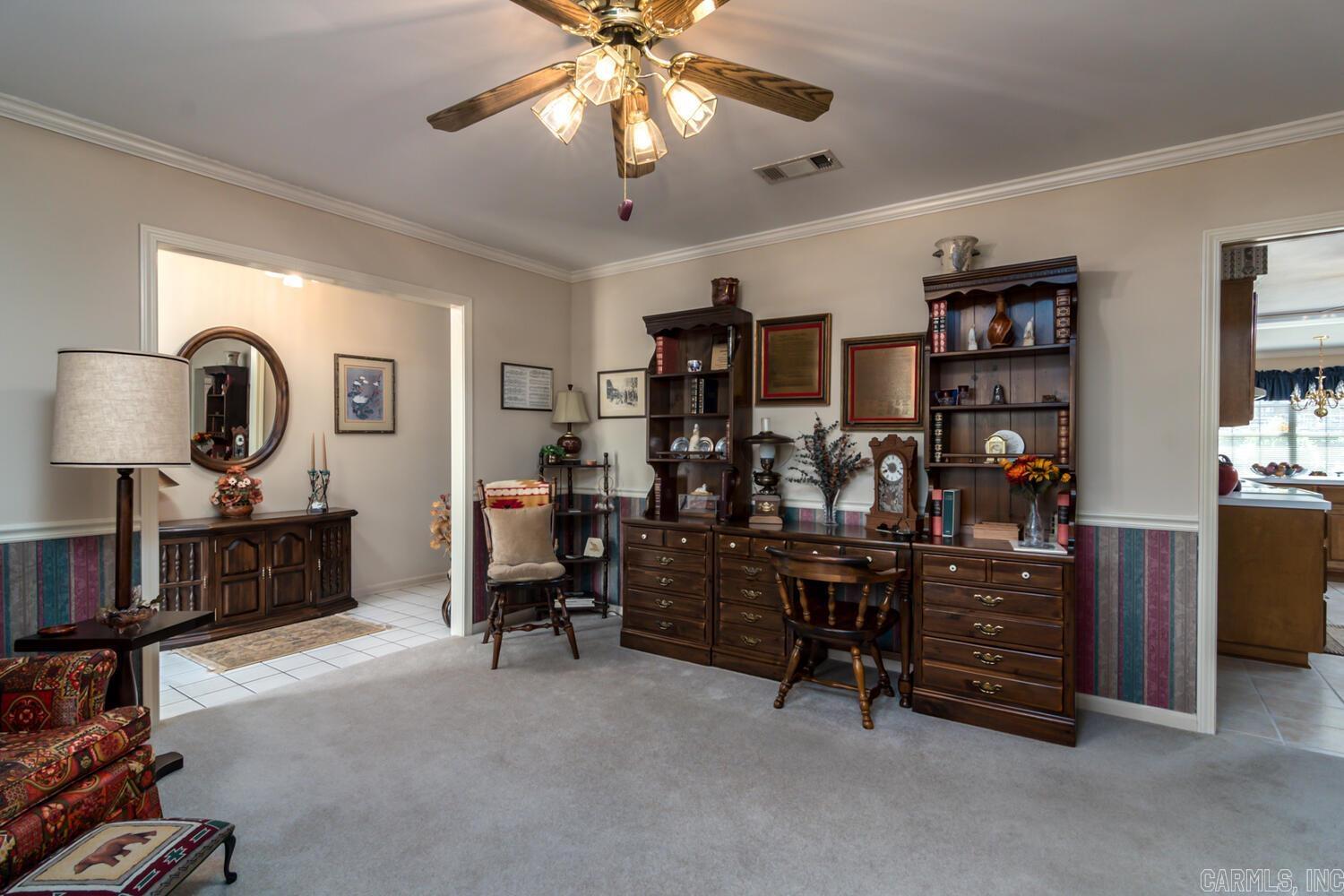 WESTBURY - Residential