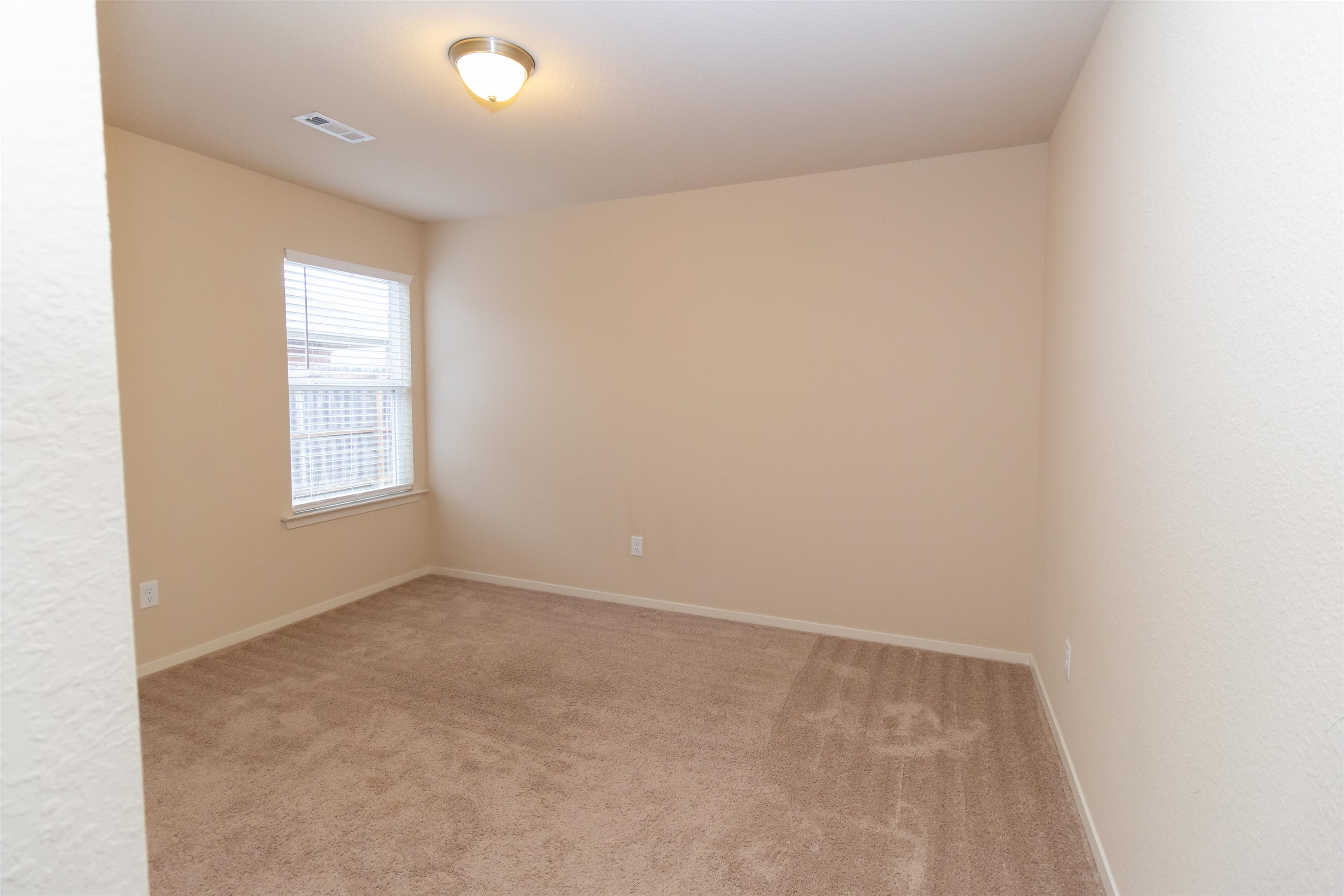 EMERALD MOUNTAIN - Residential