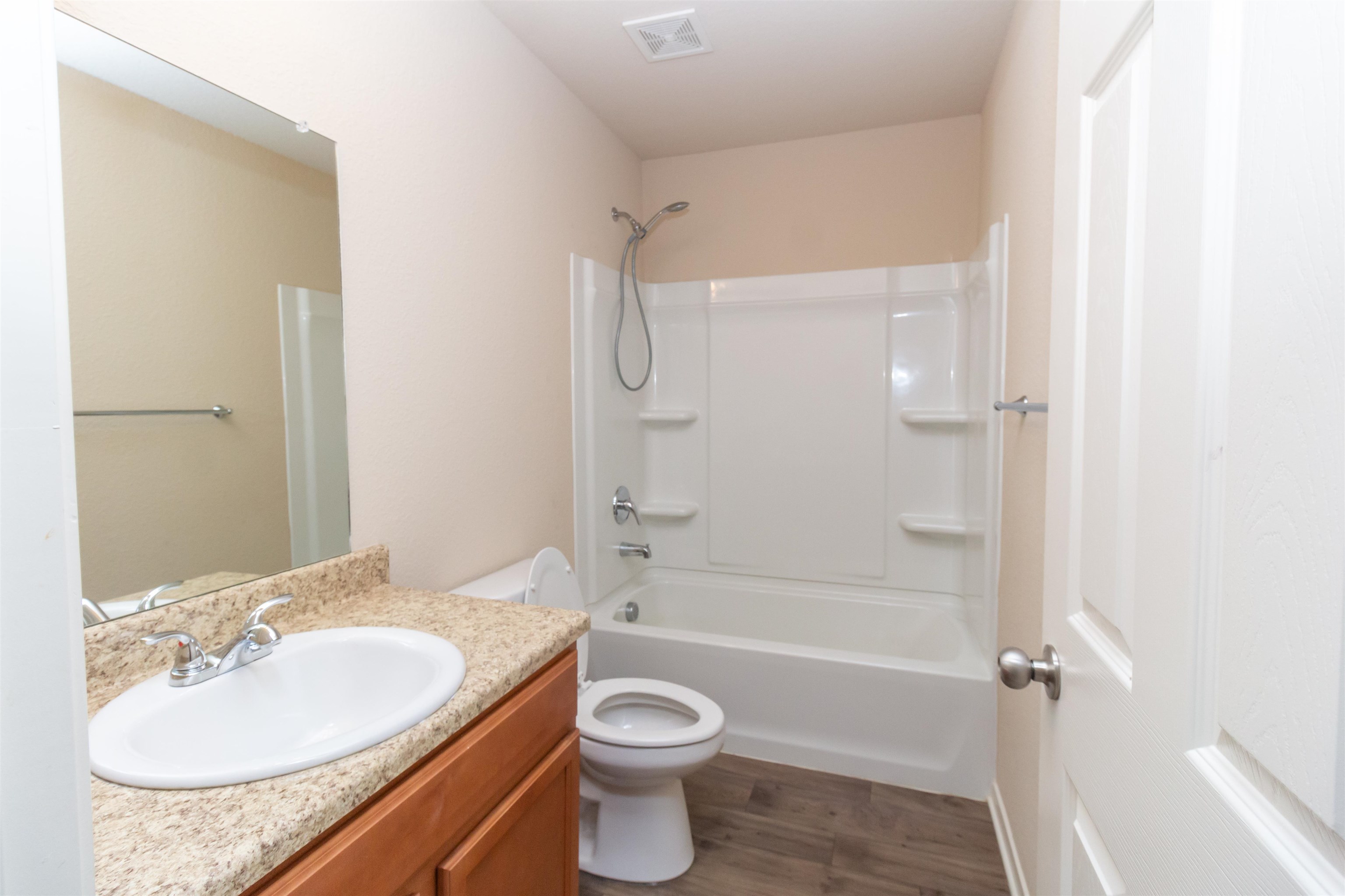 EMERALD MOUNTAIN - Residential