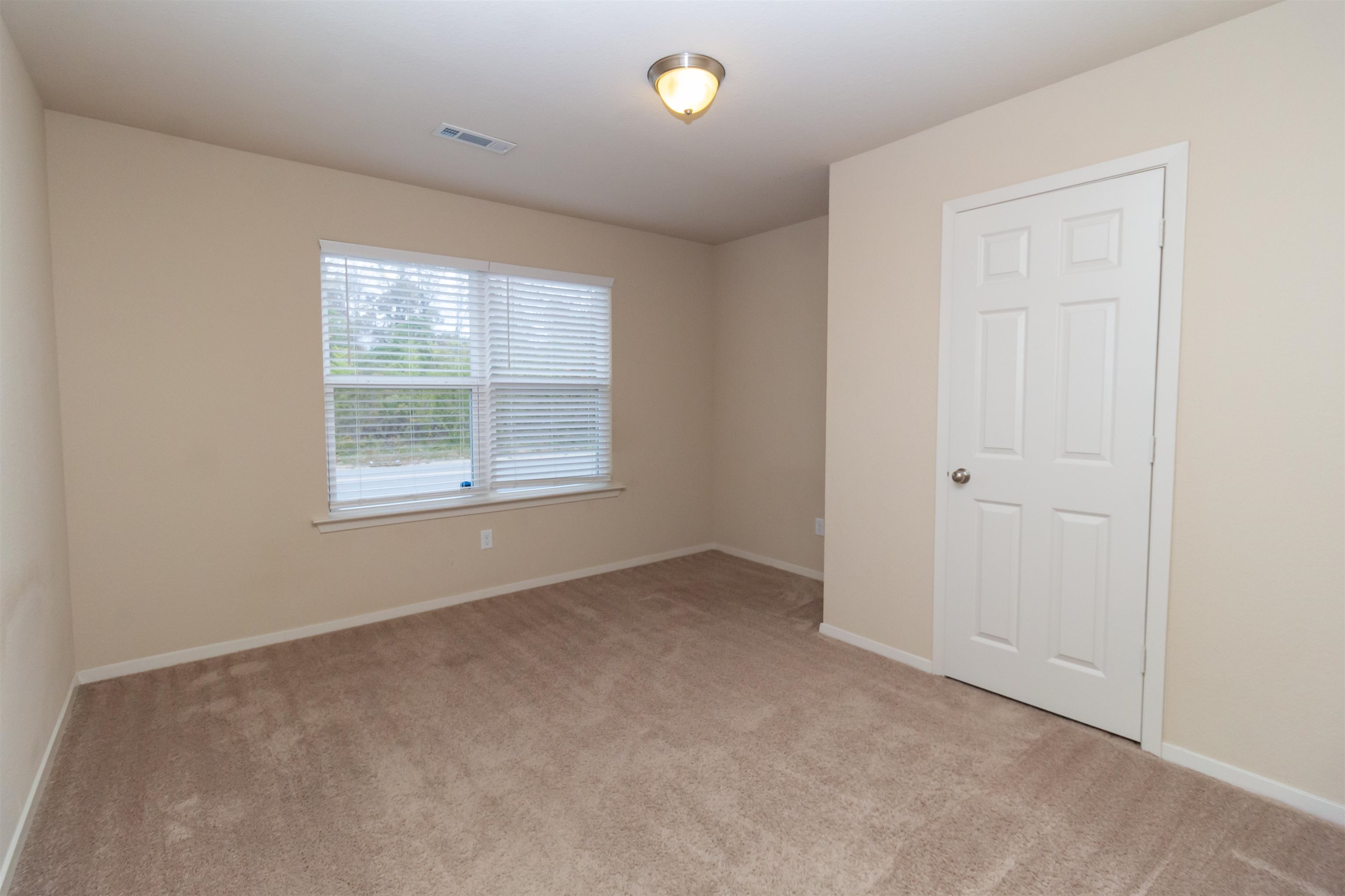 EMERALD MOUNTAIN - Residential