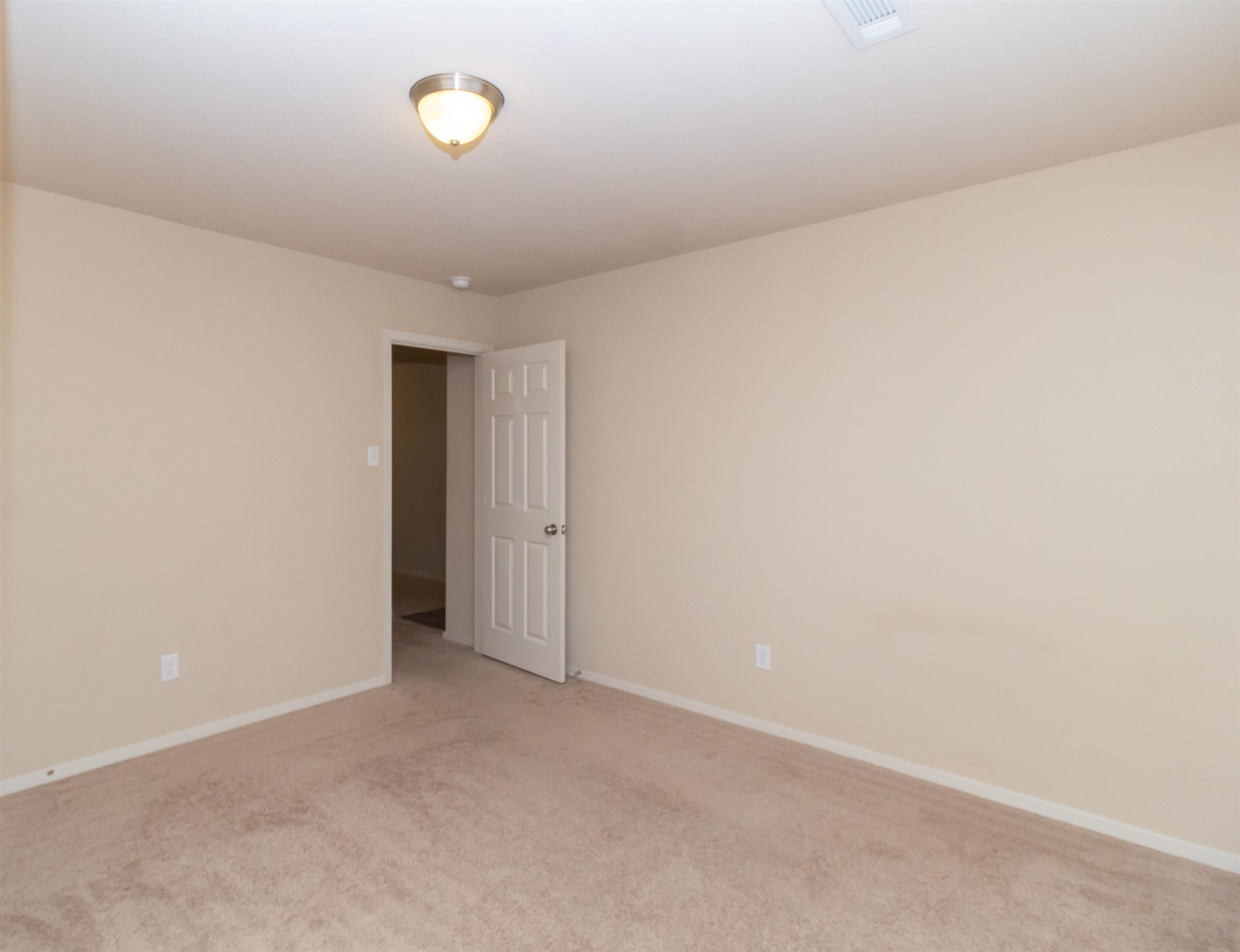 EMERALD MOUNTAIN - Residential