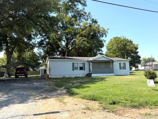 A nice clean Mobile Home. It will make someone an inexpensive place to live.