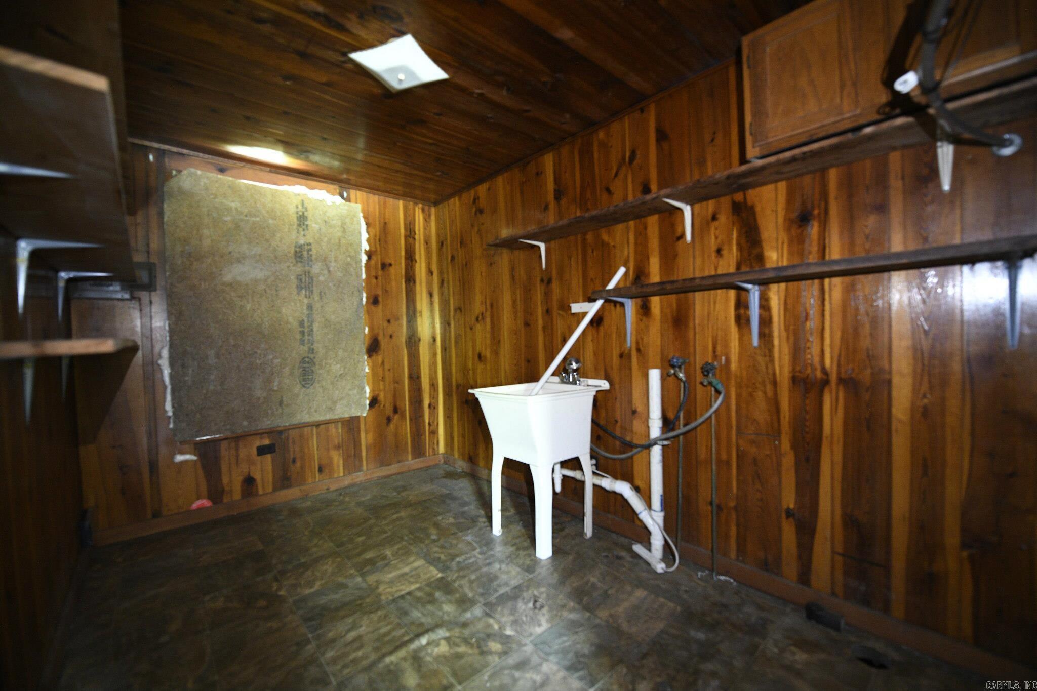 MARIA JONES - Residential