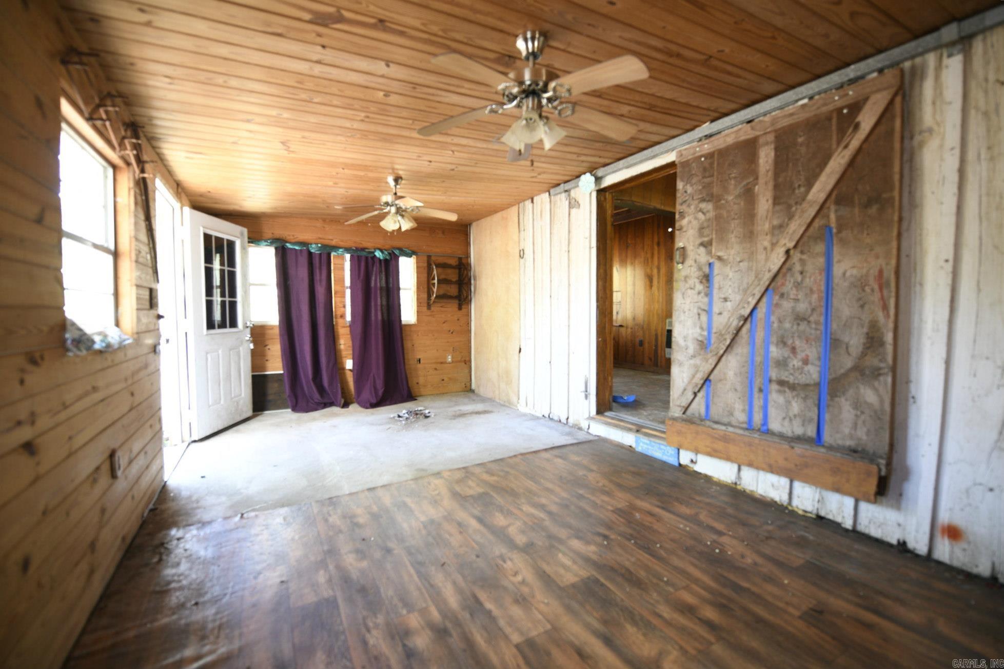 MARIA JONES - Residential