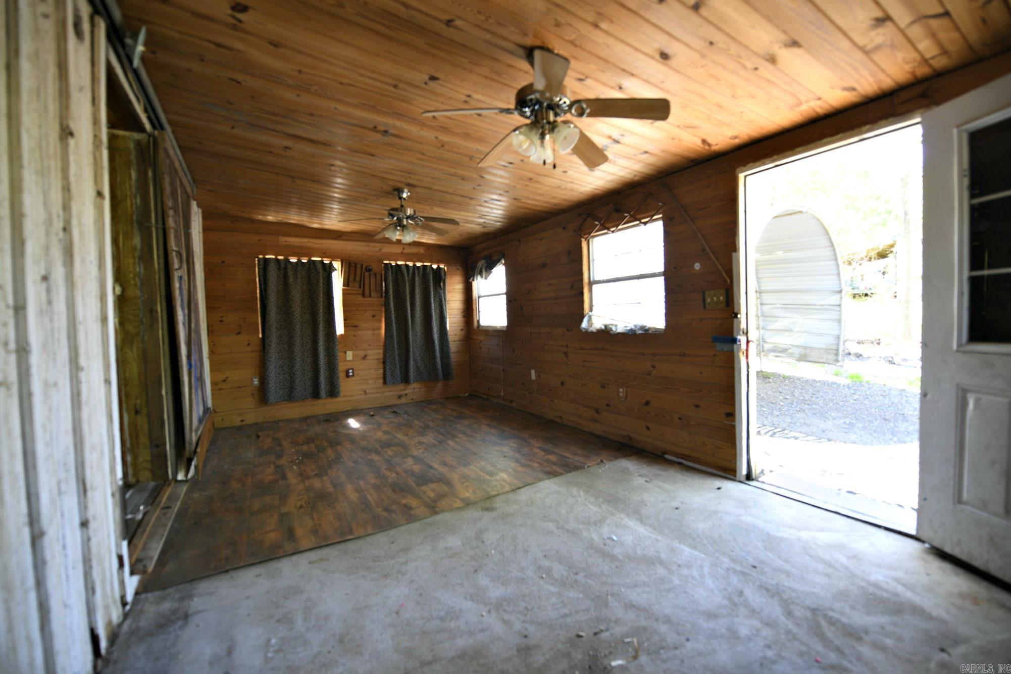 MARIA JONES - Residential