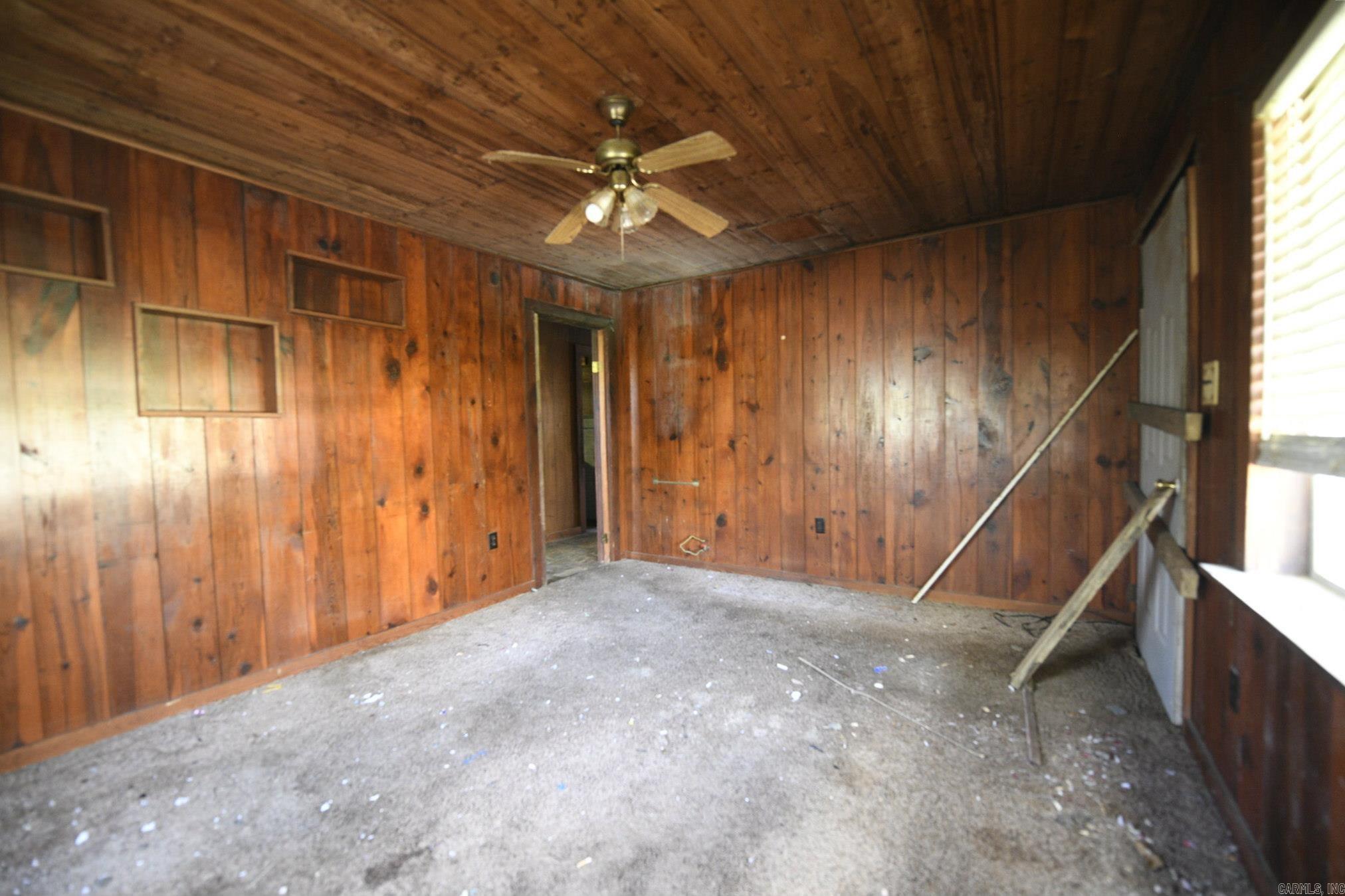 MARIA JONES - Residential