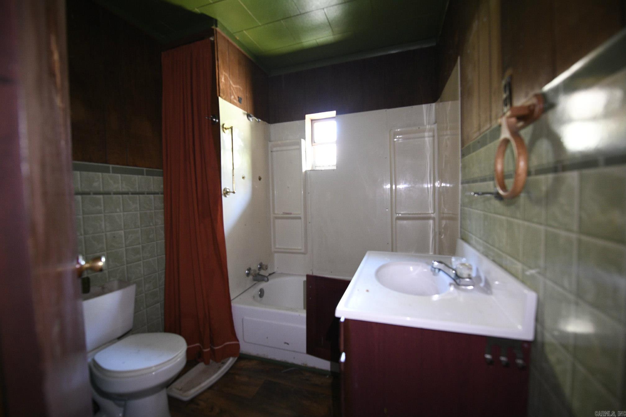 MARIA JONES - Residential