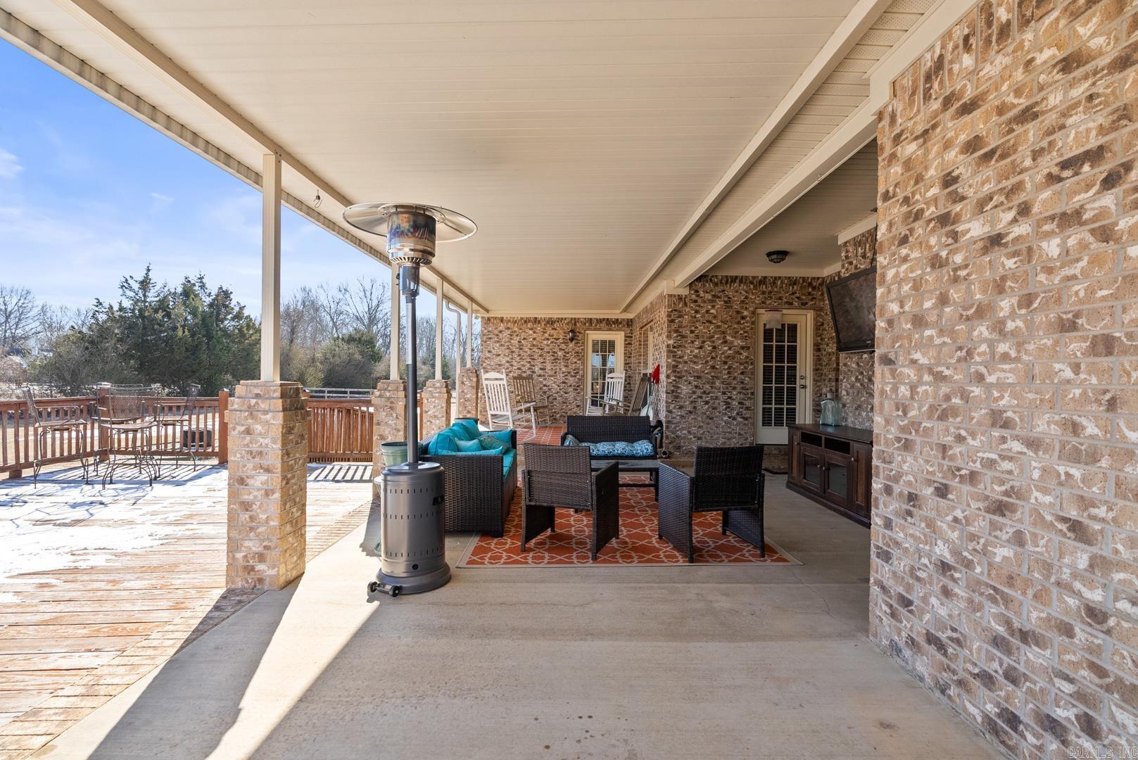 COUNTRY COVE ESTATES - Residential