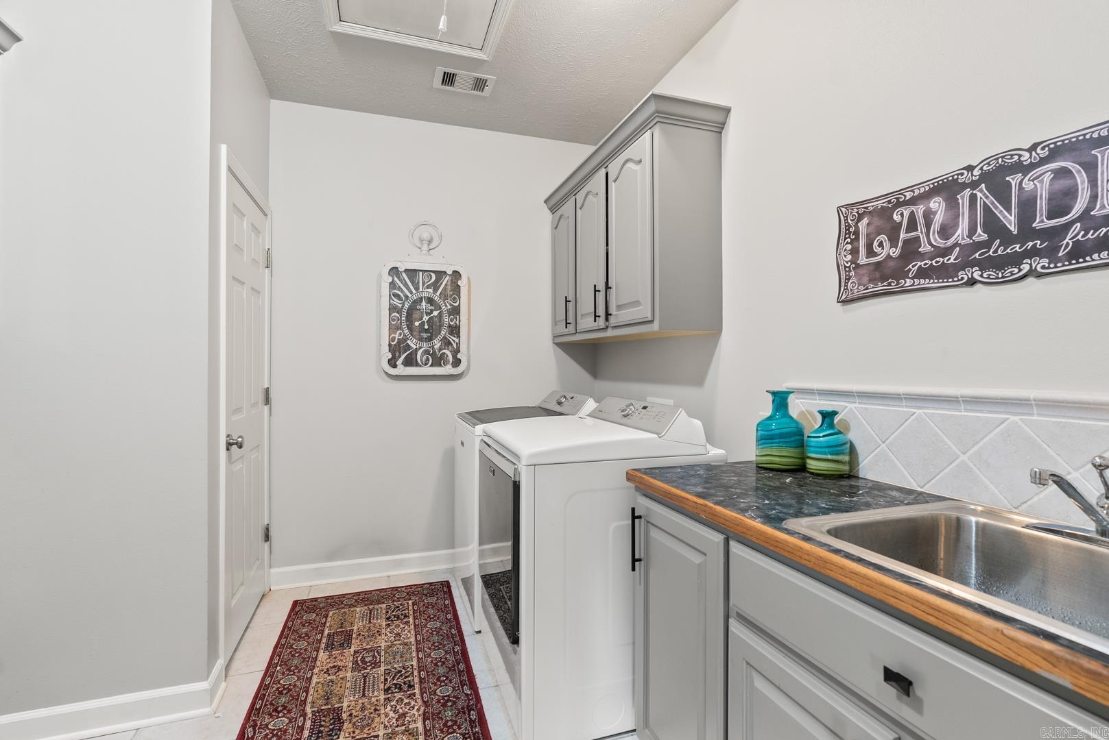 COUNTRY COVE ESTATES - Residential