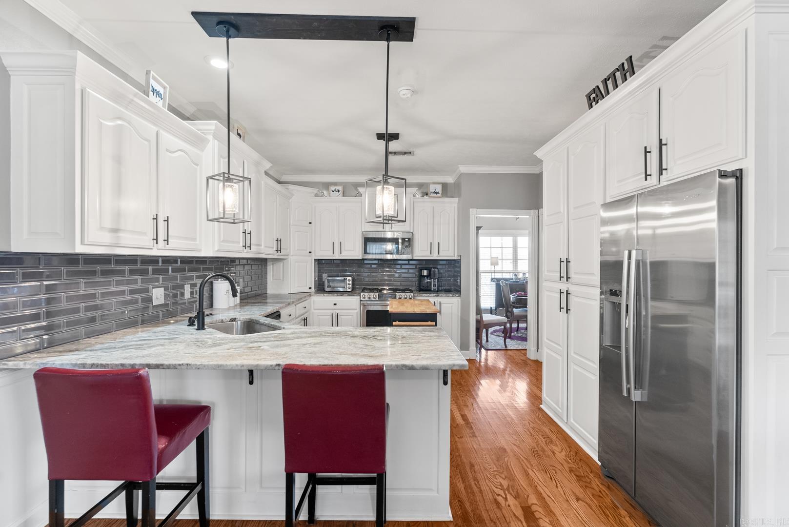 COUNTRY COVE ESTATES - Residential