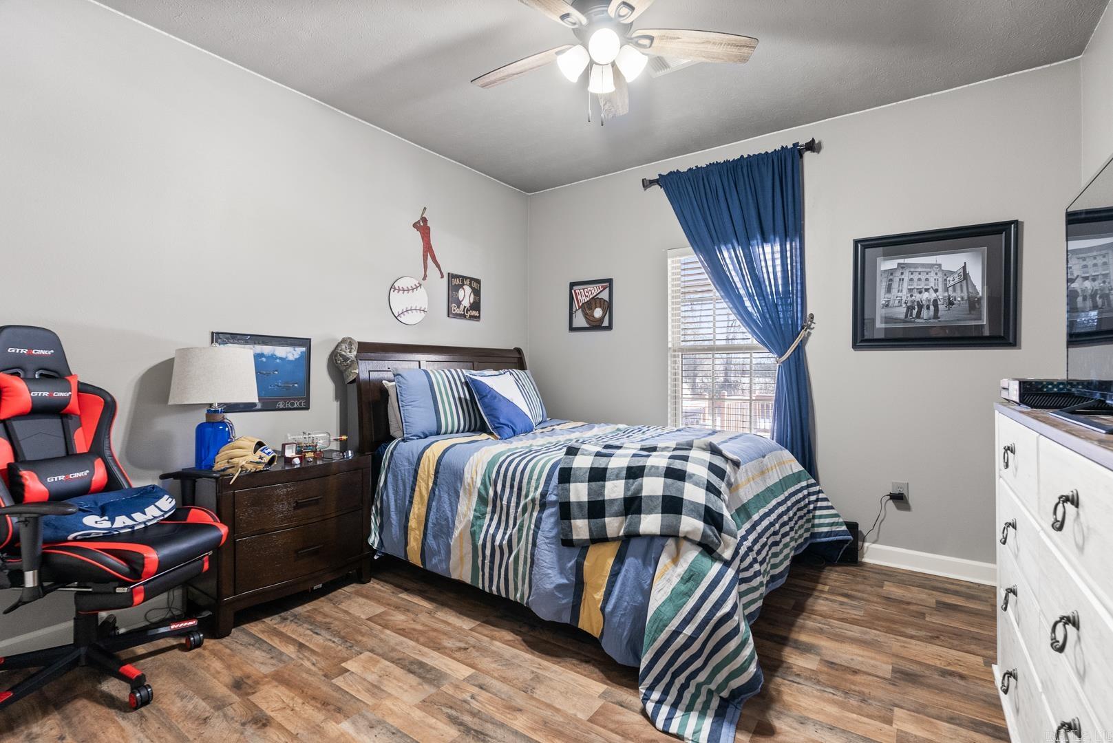 COUNTRY COVE ESTATES - Residential