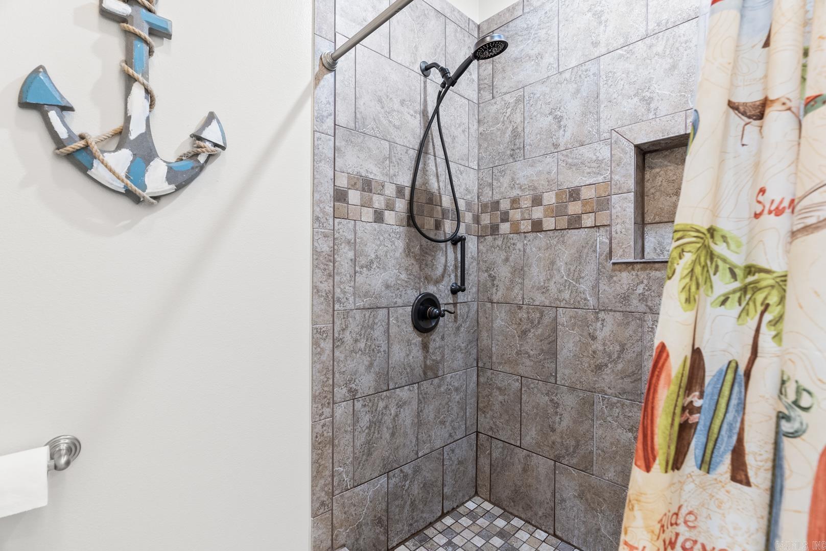 COUNTRY COVE ESTATES - Residential