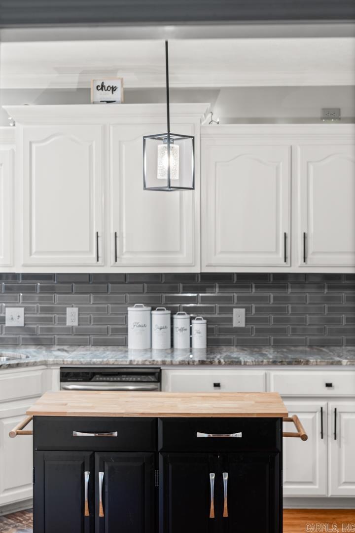 COUNTRY COVE ESTATES - Residential